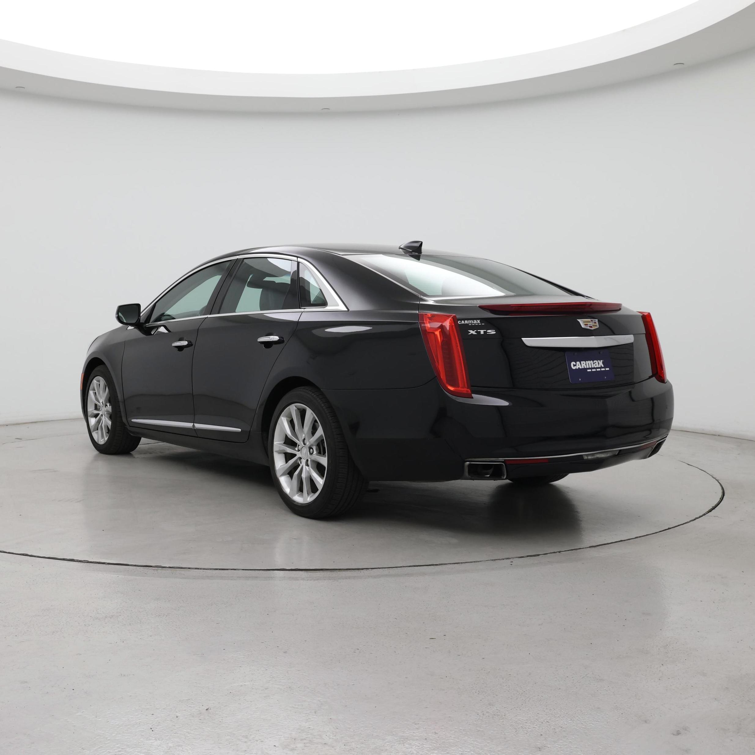 Thumbnail: 2017 Cadillac XTS - 2