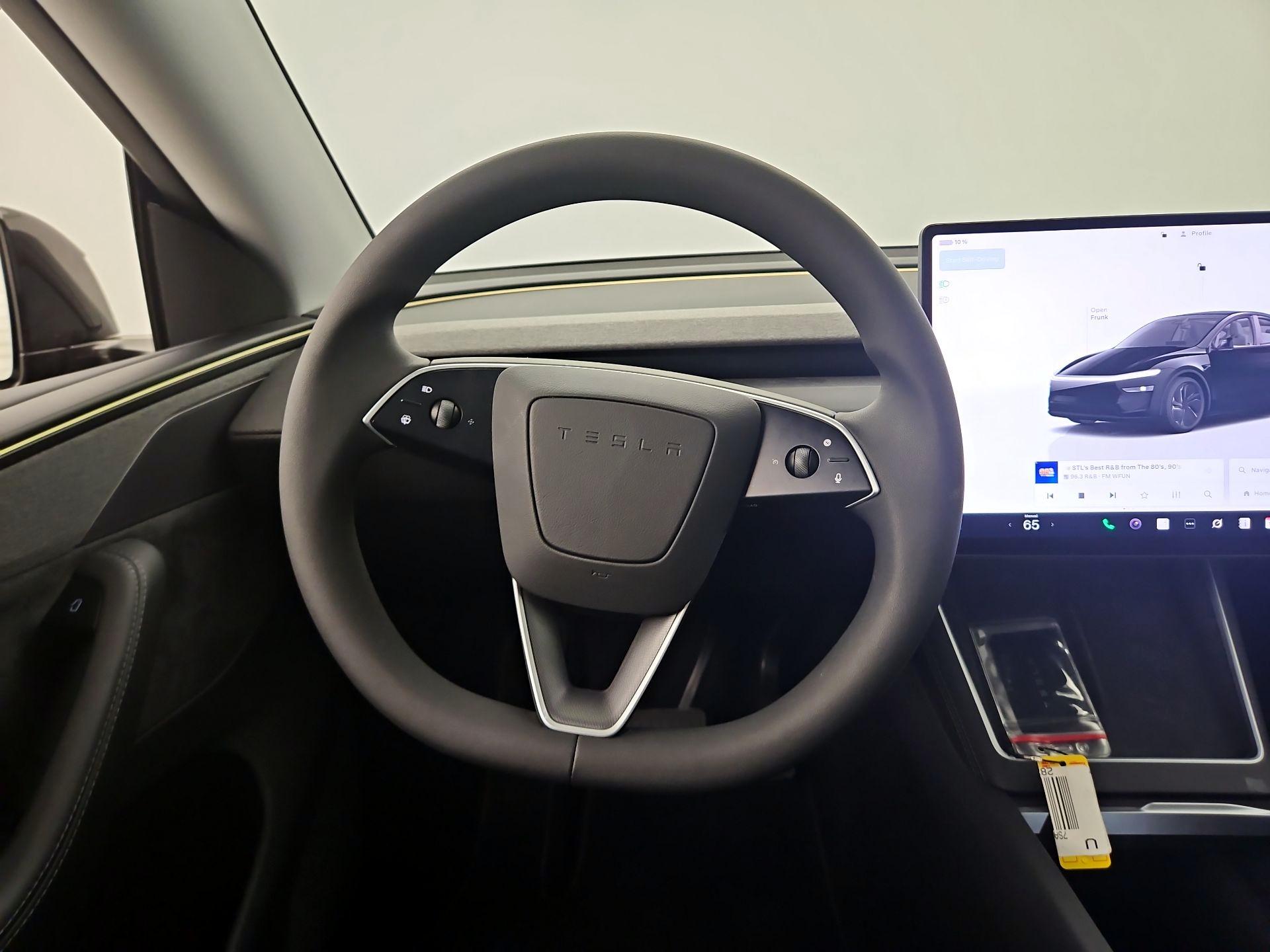 Thumbnail: 2026 Tesla Model Y - 10
