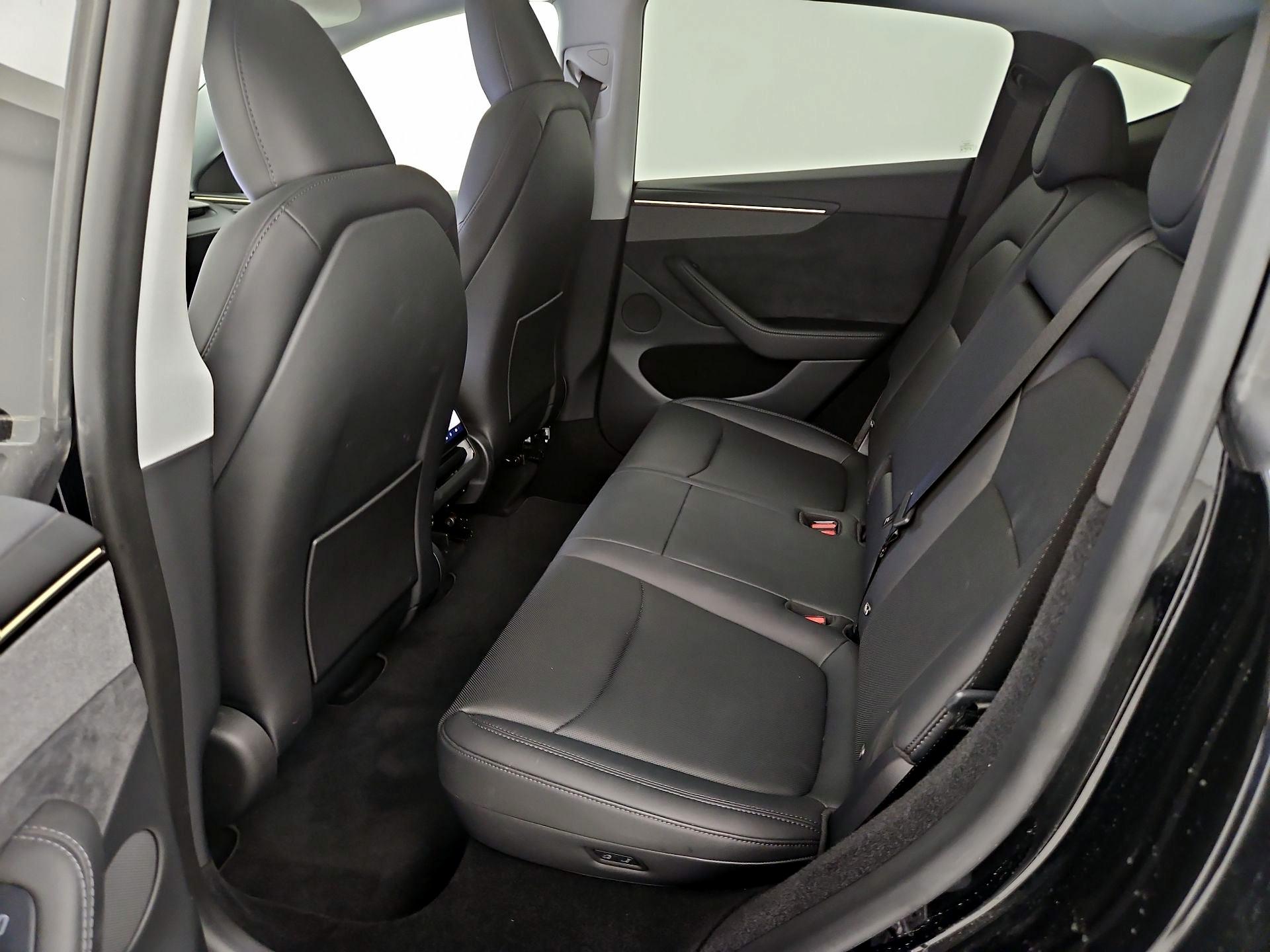 Thumbnail: 2026 Tesla Model Y - 20