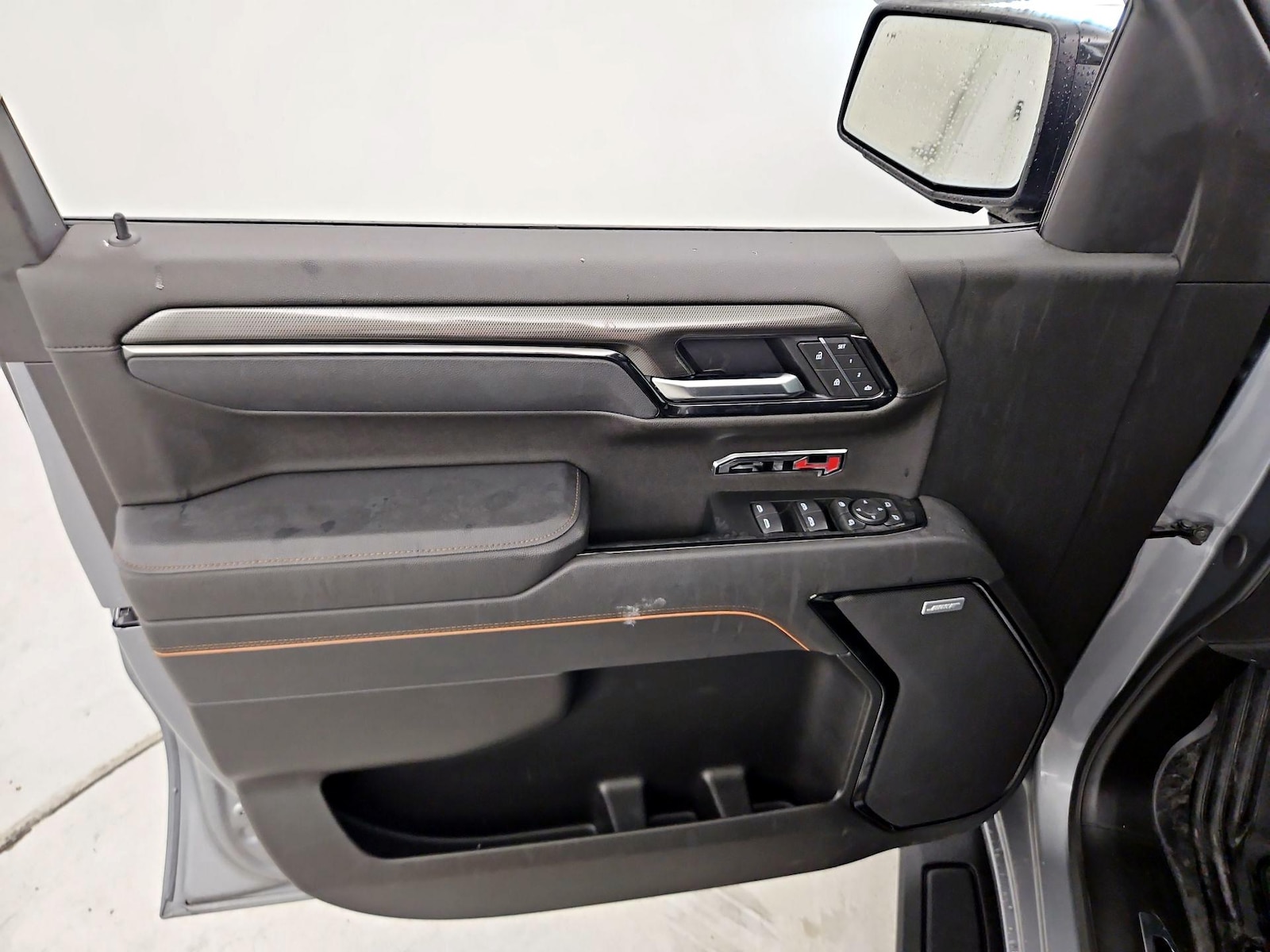 2025 GMC Sierra 1500 AT4 - Photo 13