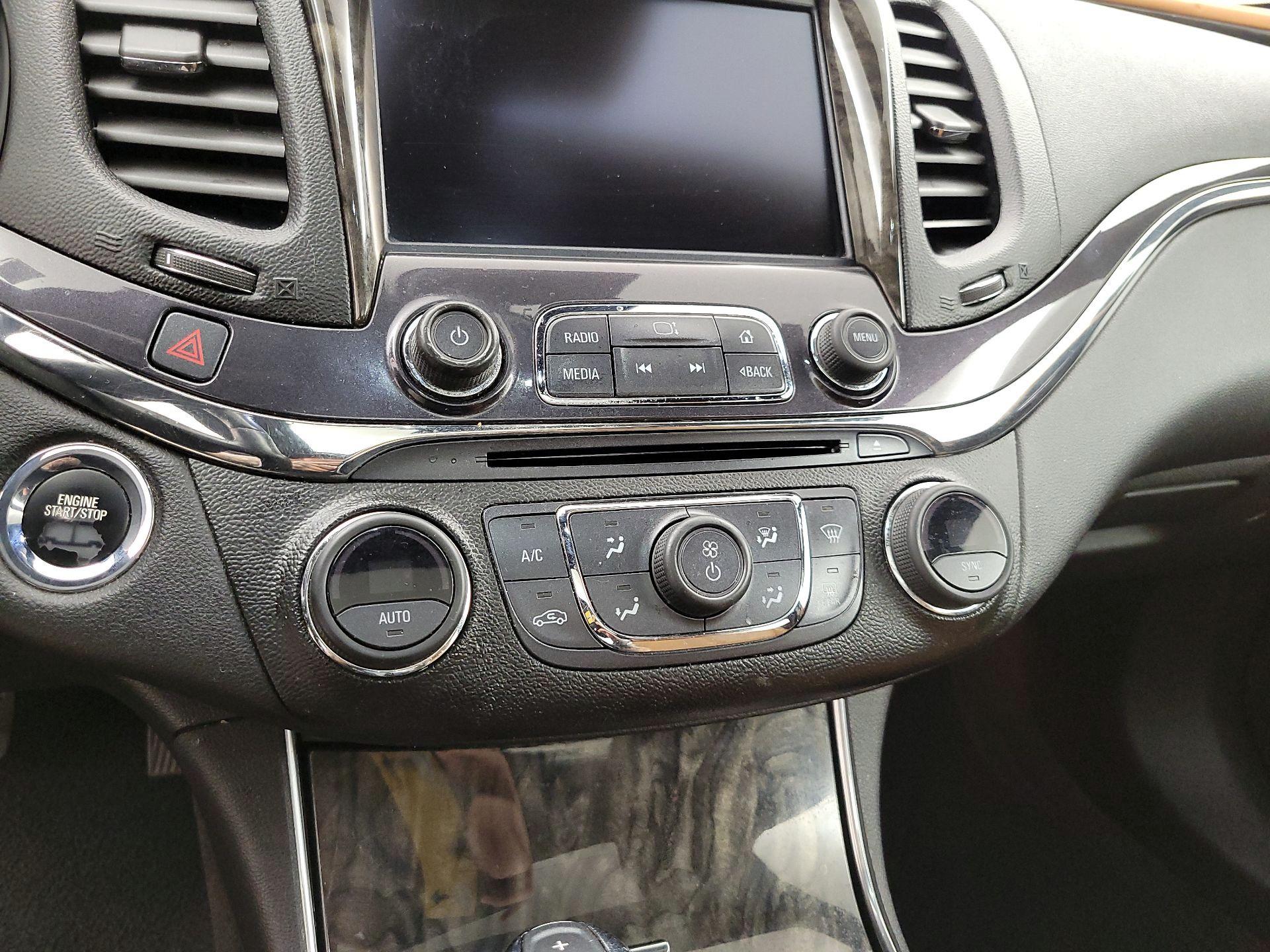 Thumbnail: 2015 Chevrolet Impala - 17
