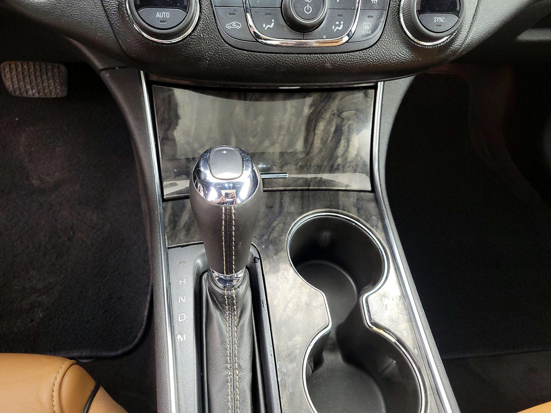 Thumbnail: 2015 Chevrolet Impala - 18
