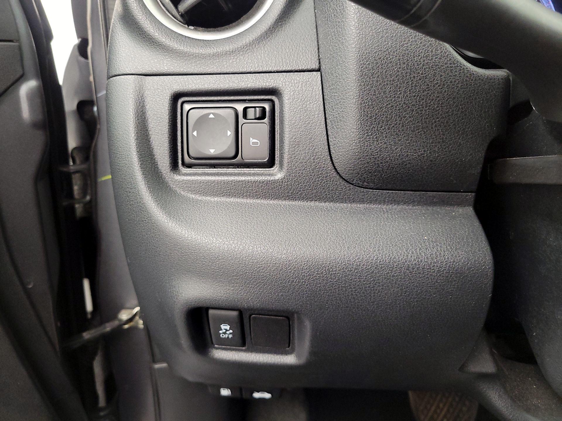 Thumbnail: 2017 Nissan Versa - 13