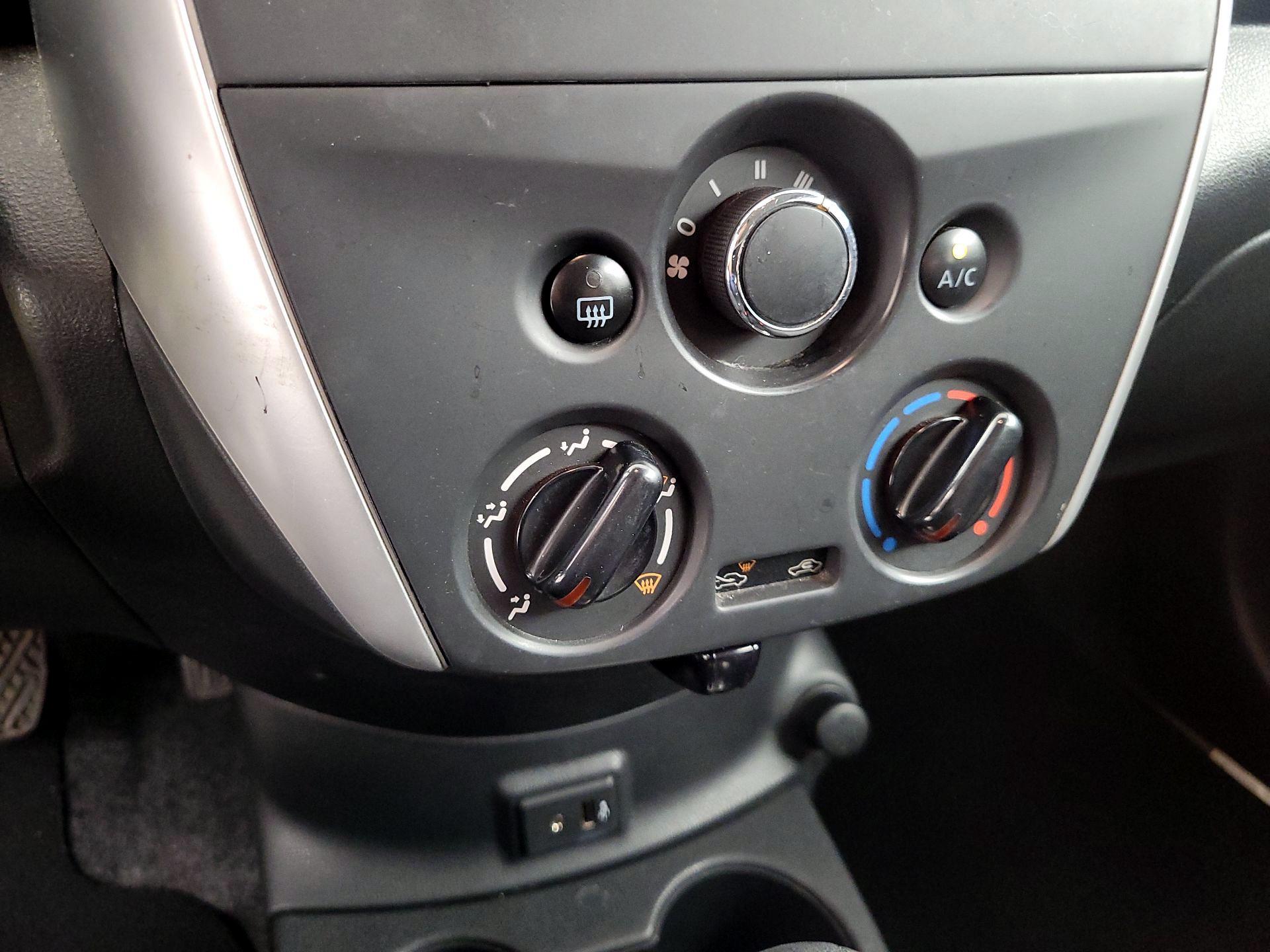 Thumbnail: 2017 Nissan Versa - 15