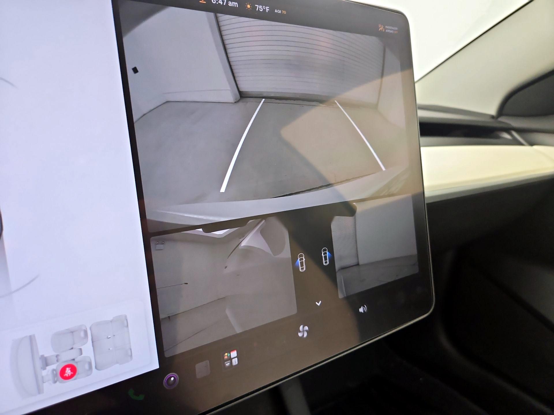 Thumbnail: 2022 Tesla Model 3 - 14