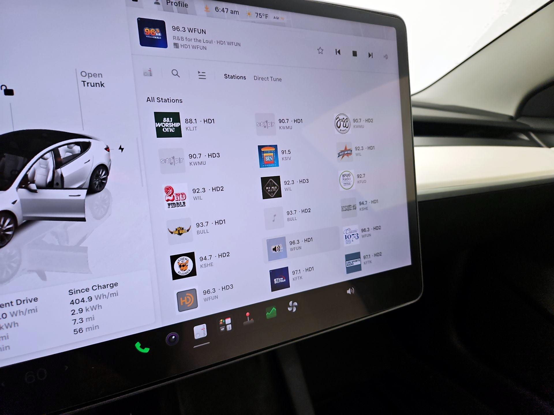Thumbnail: 2022 Tesla Model 3 - 15