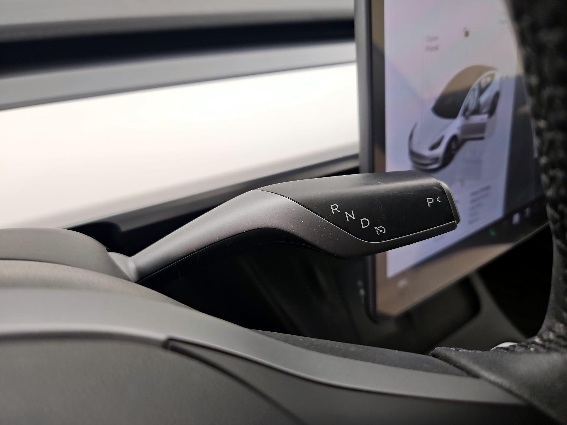 Thumbnail: 2022 Tesla Model 3 - 17