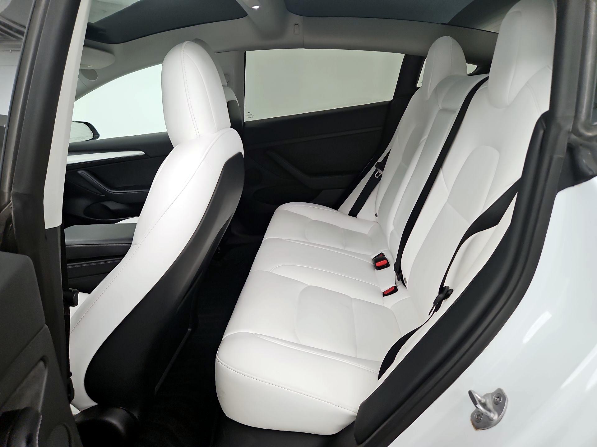 Thumbnail: 2022 Tesla Model 3 - 20