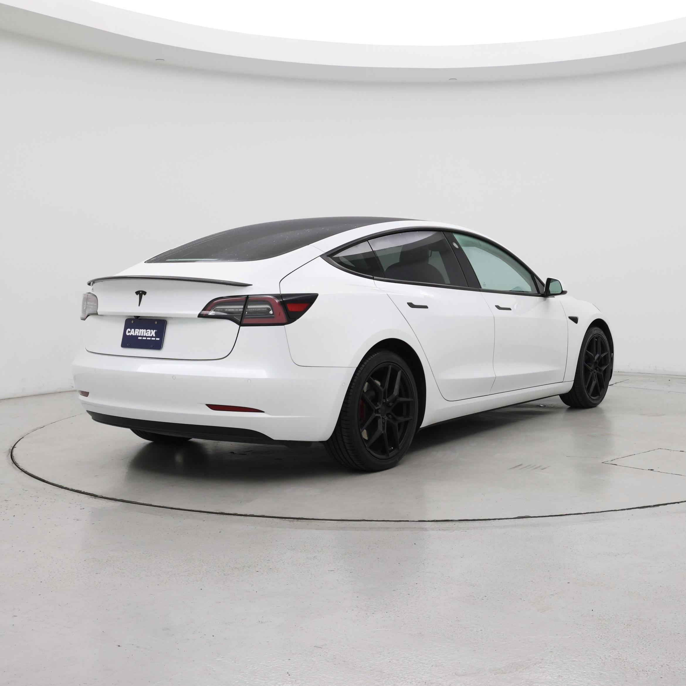 Thumbnail: 2022 Tesla Model 3 - 8