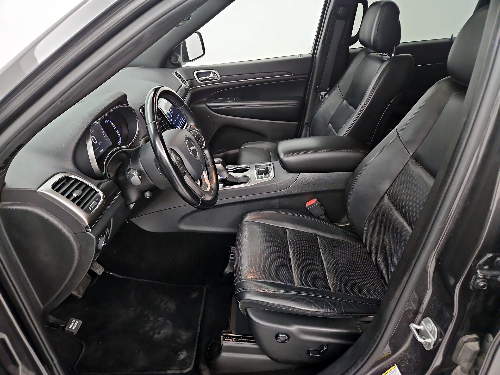 Thumbnail: 2020 Jeep Grand Cherokee - 11