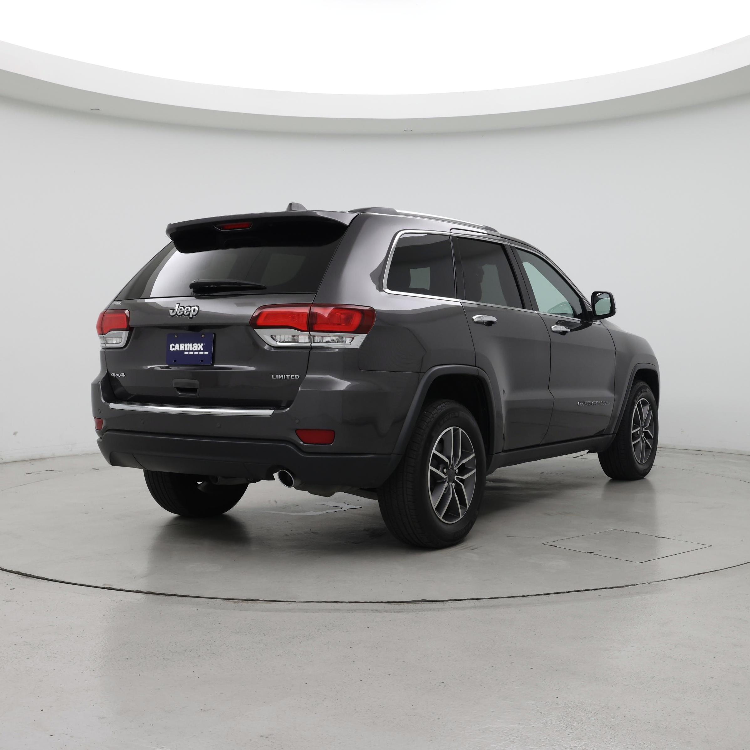 Thumbnail: 2020 Jeep Grand Cherokee - 8