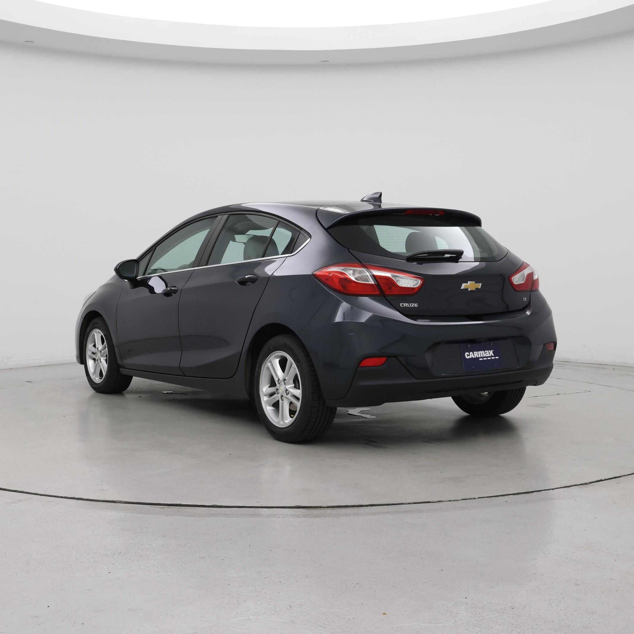 Thumbnail: 2018 Chevrolet Cruze - 2