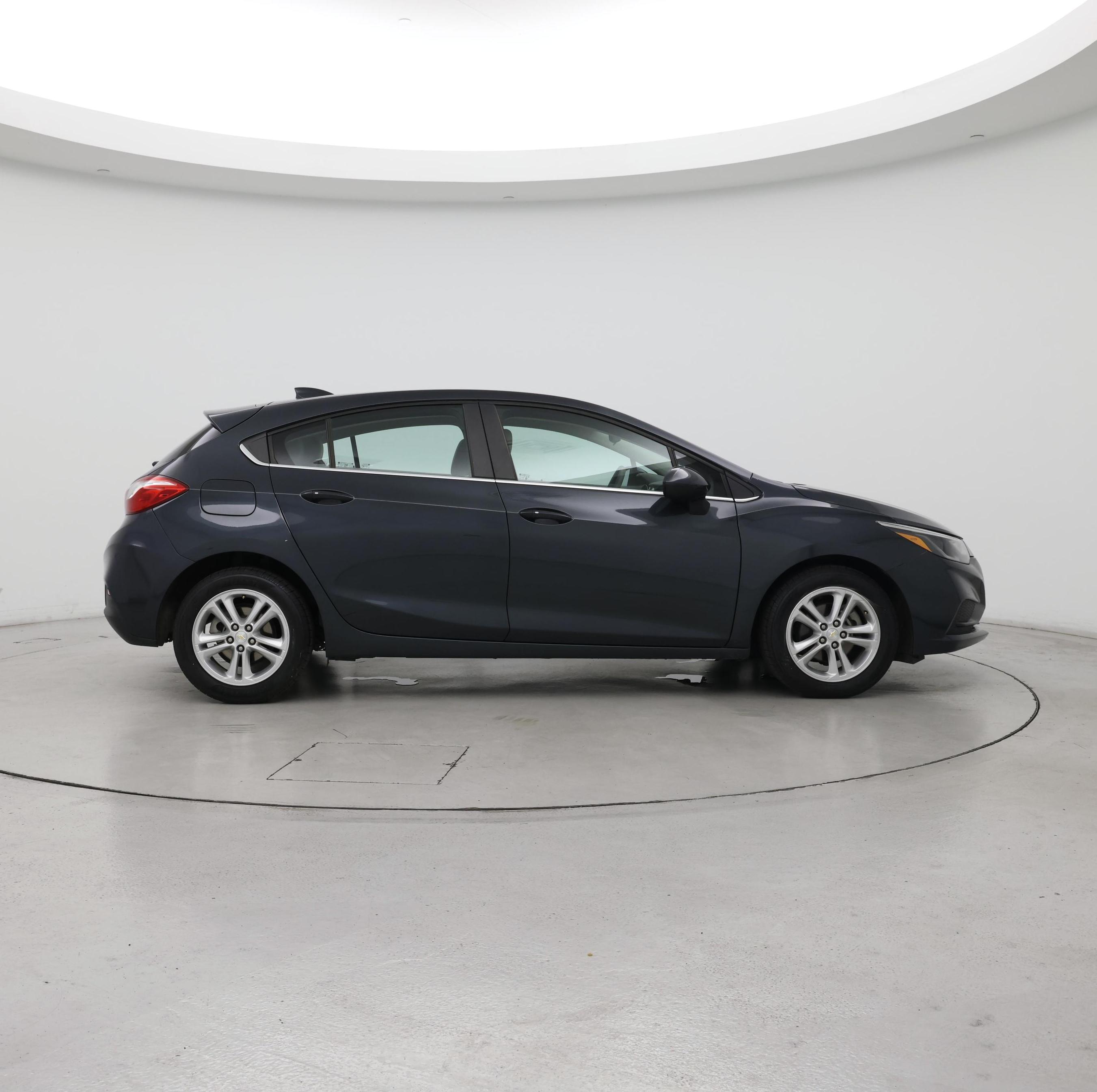 Thumbnail: 2018 Chevrolet Cruze - 7