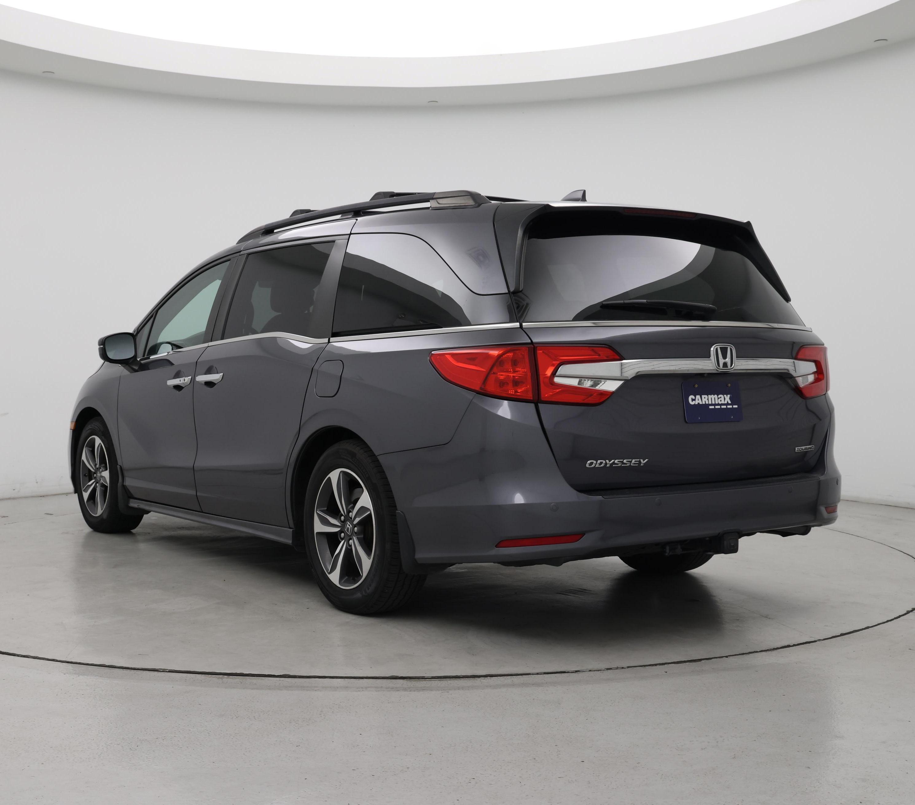 Thumbnail: 2019 Honda Odyssey - 2