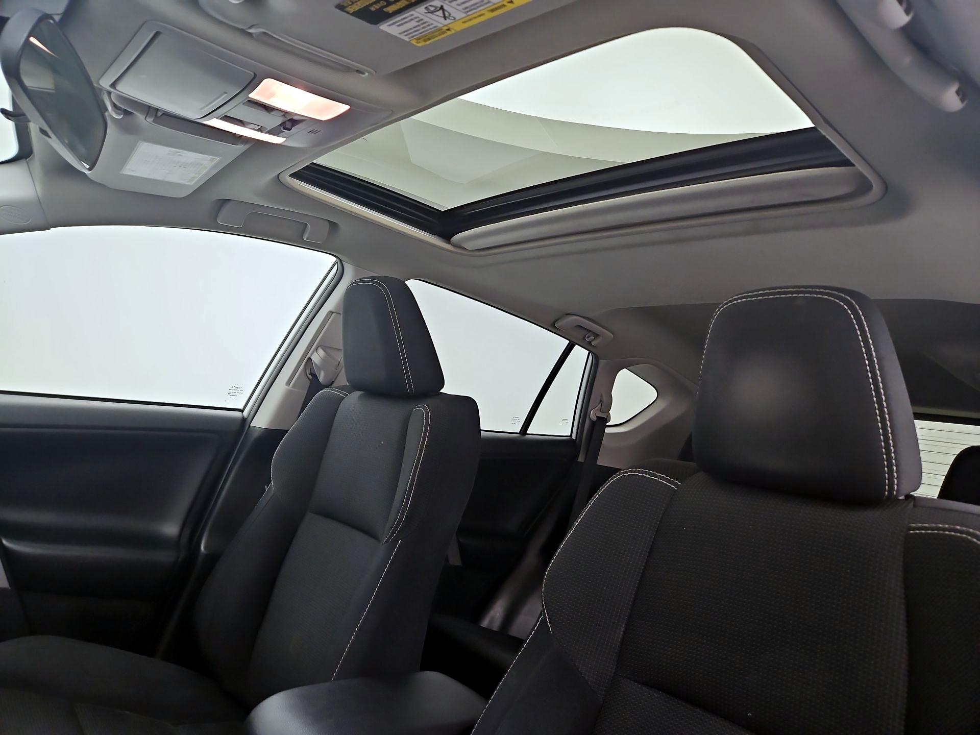 Thumbnail: 2018 Toyota RAV4 - 19