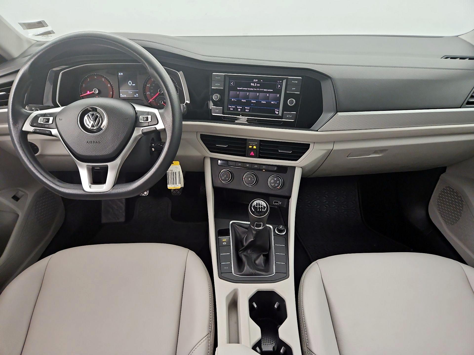 Thumbnail: 2019 Volkswagen Jetta - 9