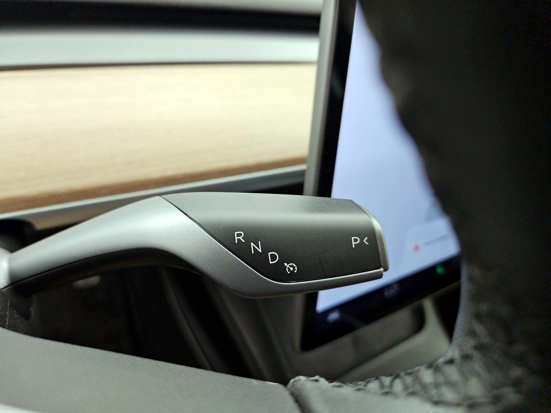 Thumbnail: 2022 Tesla Model 3 - 17