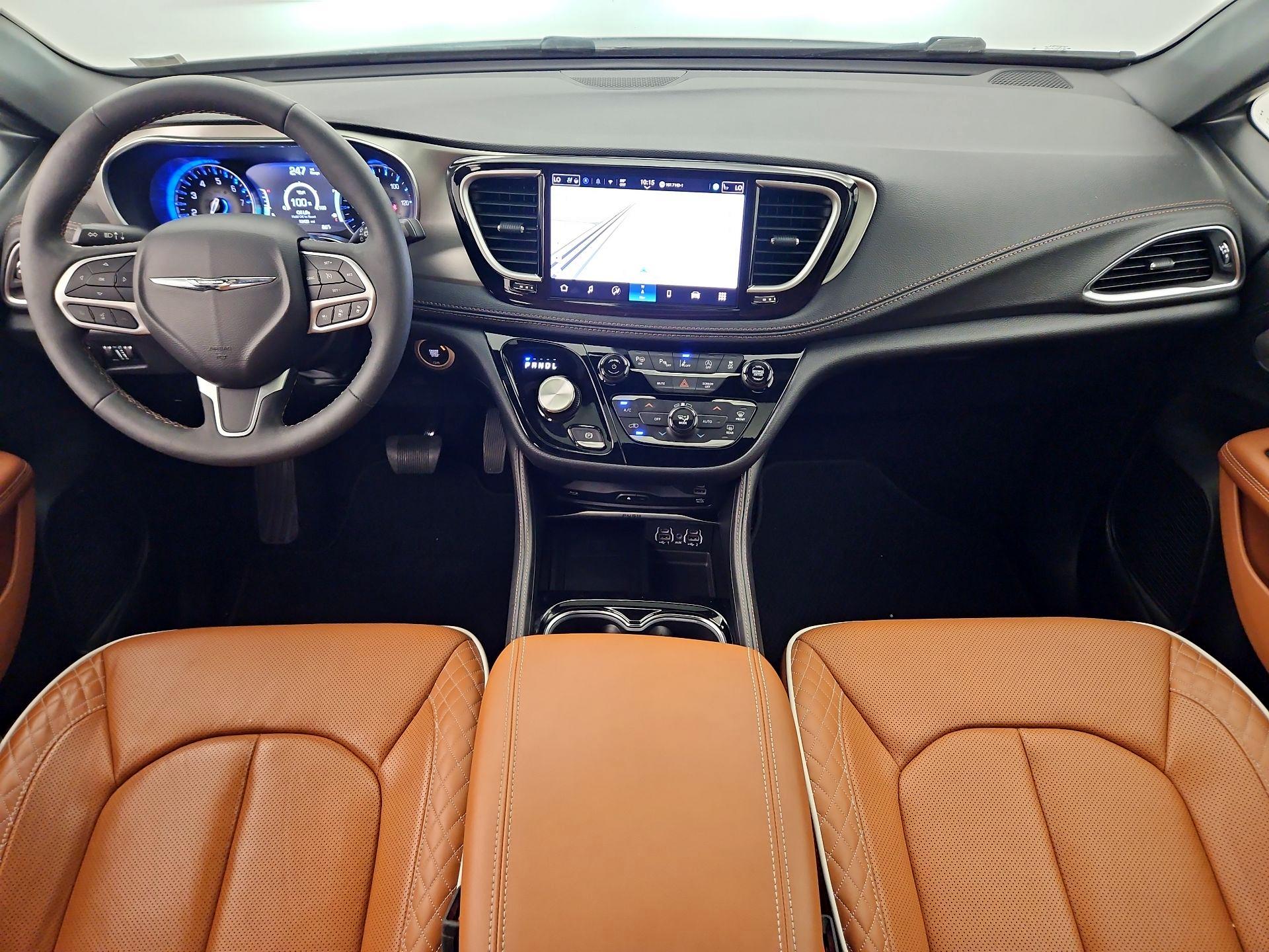 Thumbnail: 2024 Chrysler Pacifica - 9