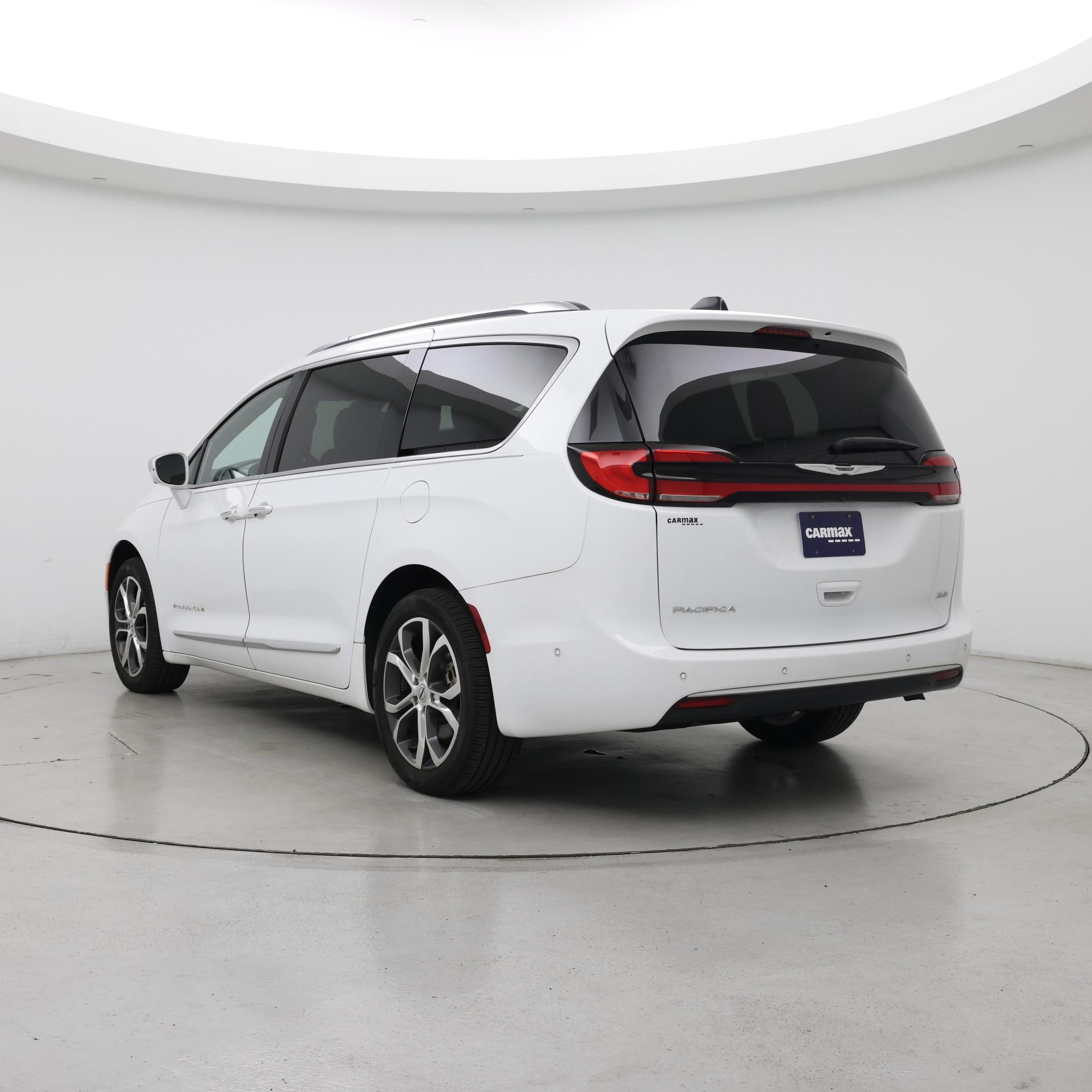 Thumbnail: 2024 Chrysler Pacifica - 2