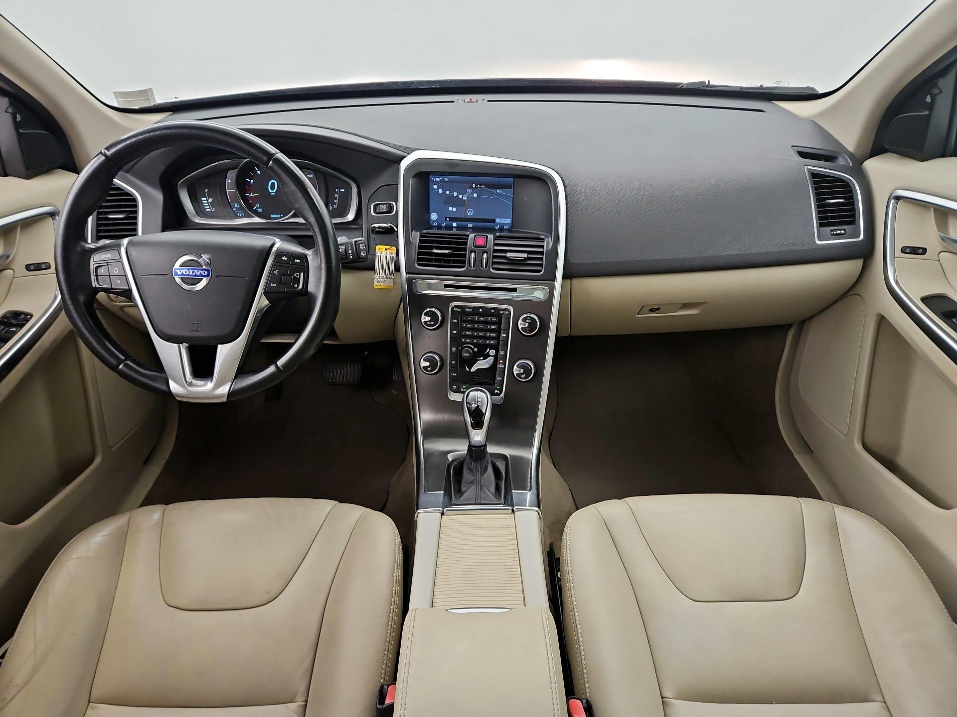 Thumbnail: 2015 Volvo XC60 - 9