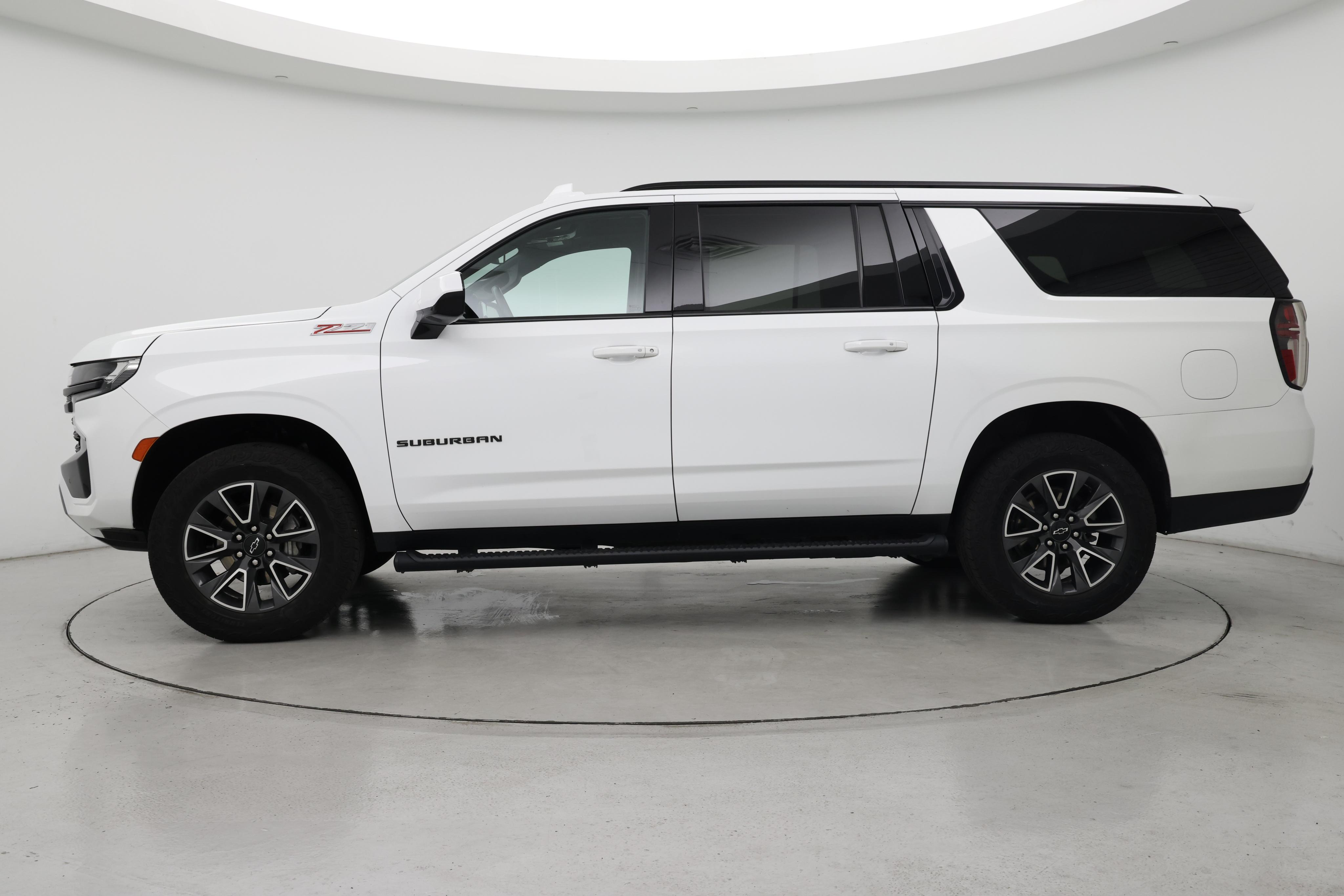 Thumbnail: 2023 Chevrolet Suburban - 3