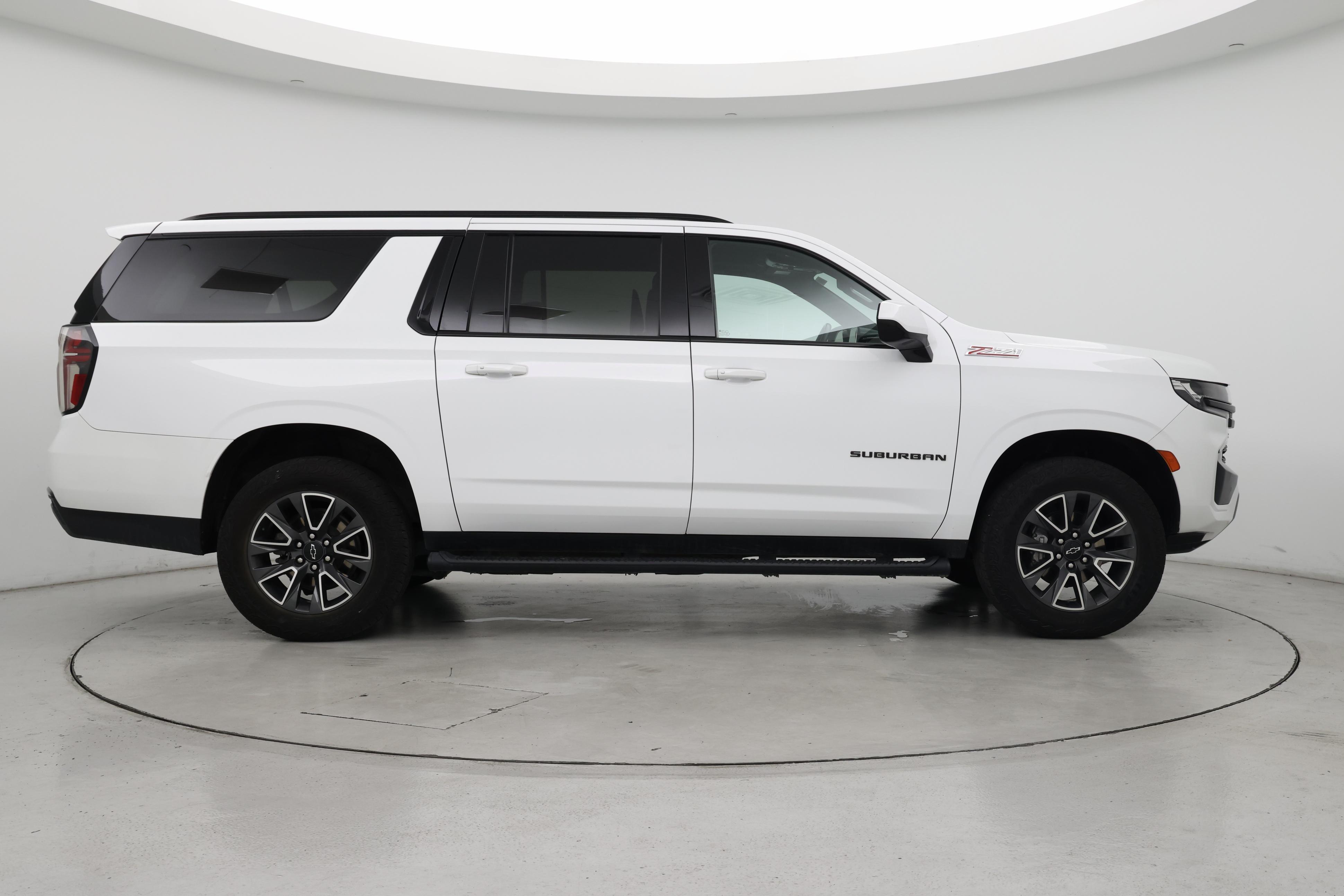 Thumbnail: 2023 Chevrolet Suburban - 7