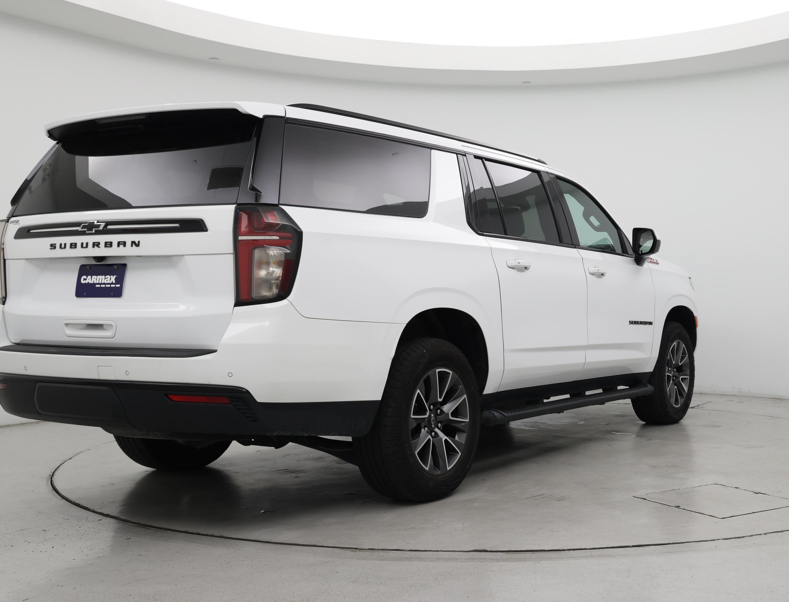 Thumbnail: 2023 Chevrolet Suburban - 8