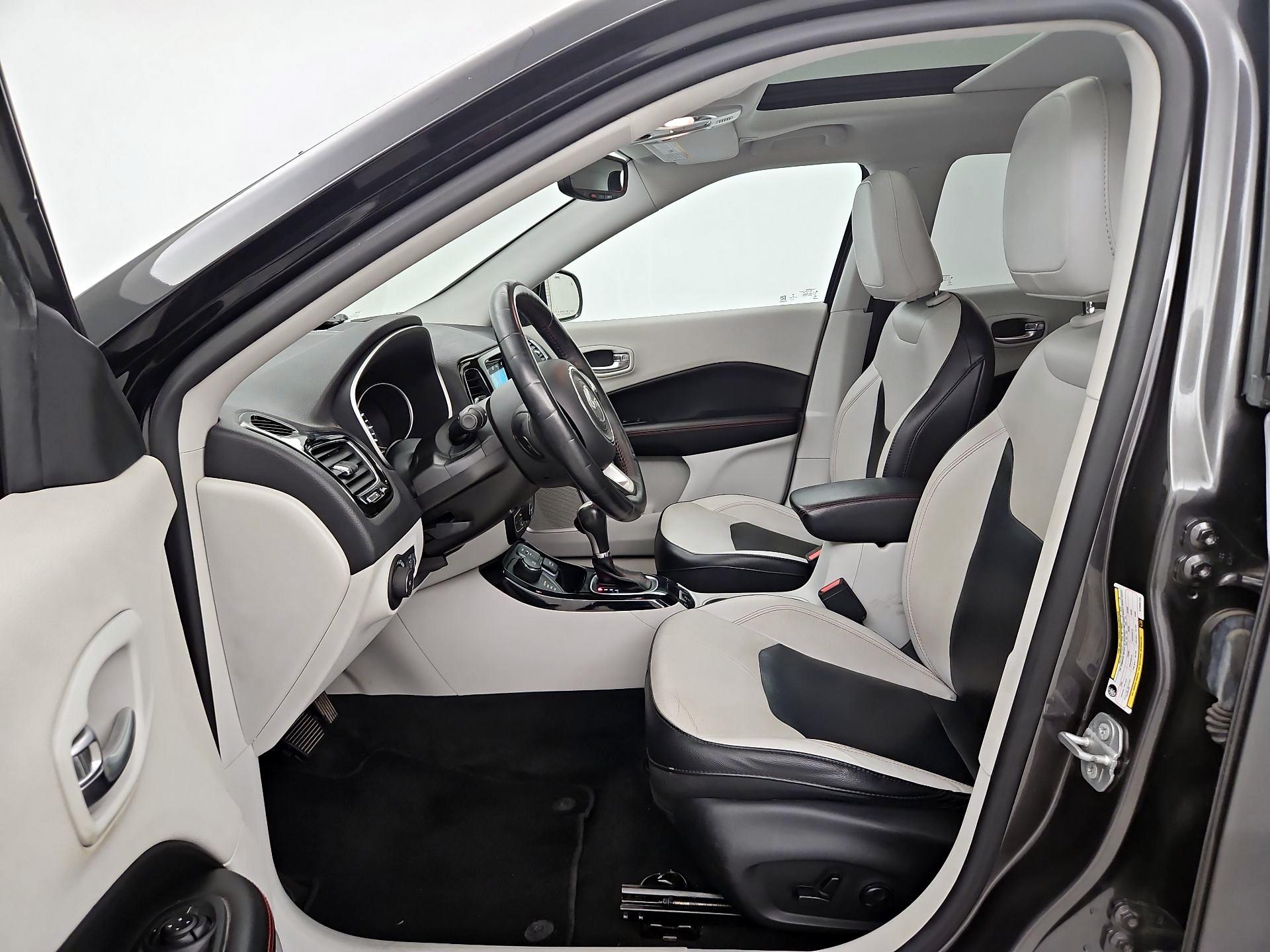 Thumbnail: 2019 Jeep Compass - 11