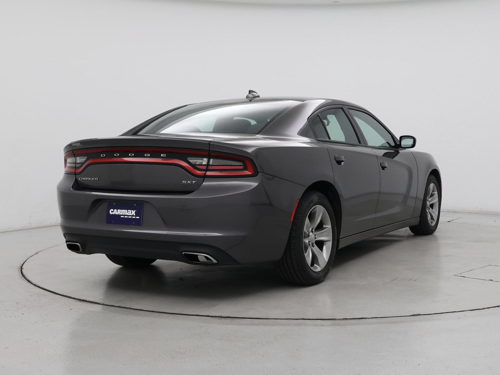 2016 Dodge Charger SXT - Photo 9