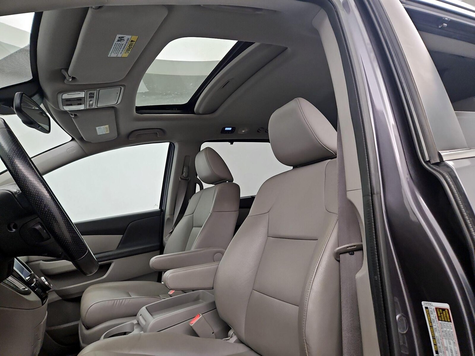 Sunroof(s) & Overhead Airbags