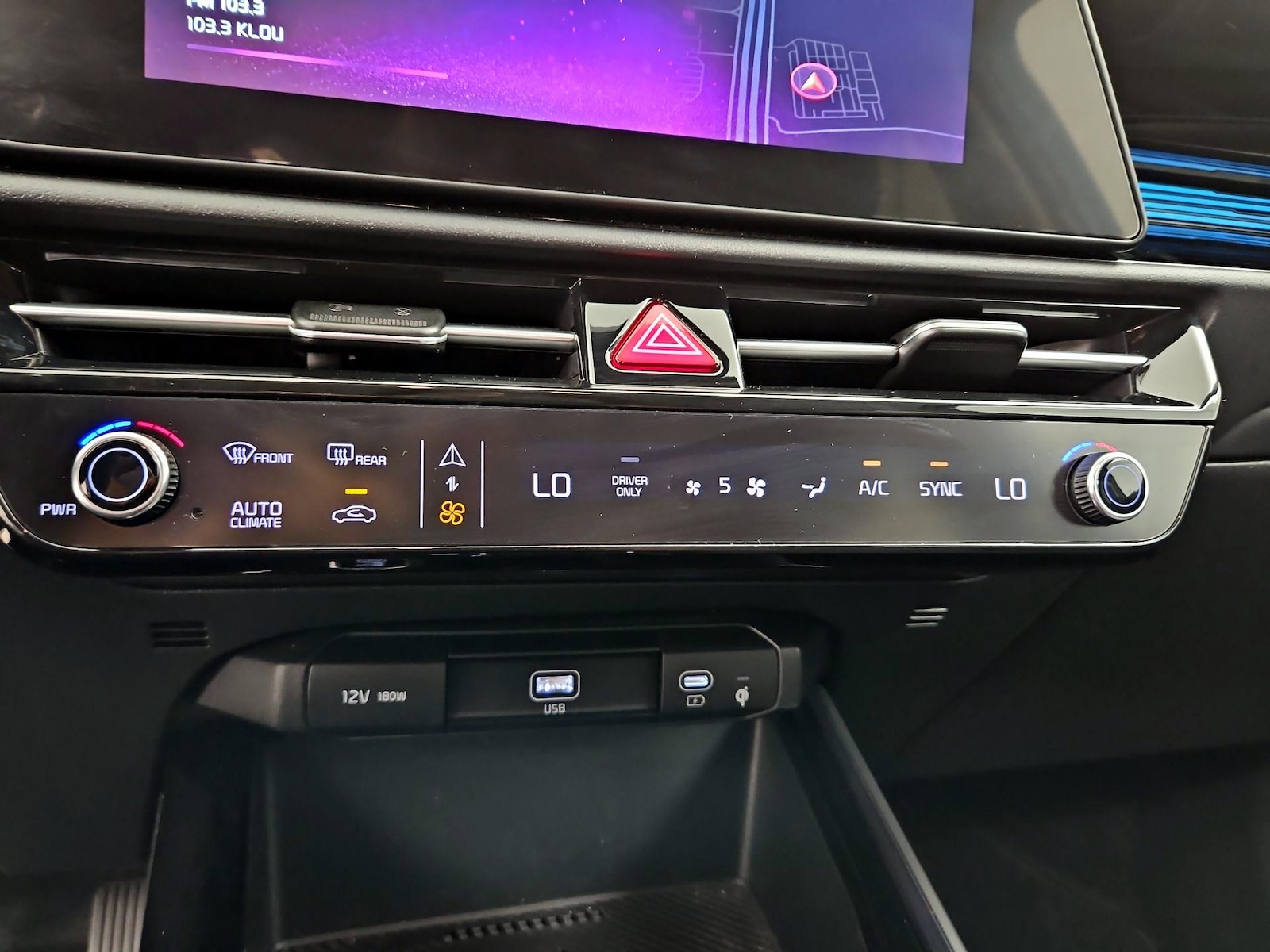 2024 Kia Niro EX - Photo 18