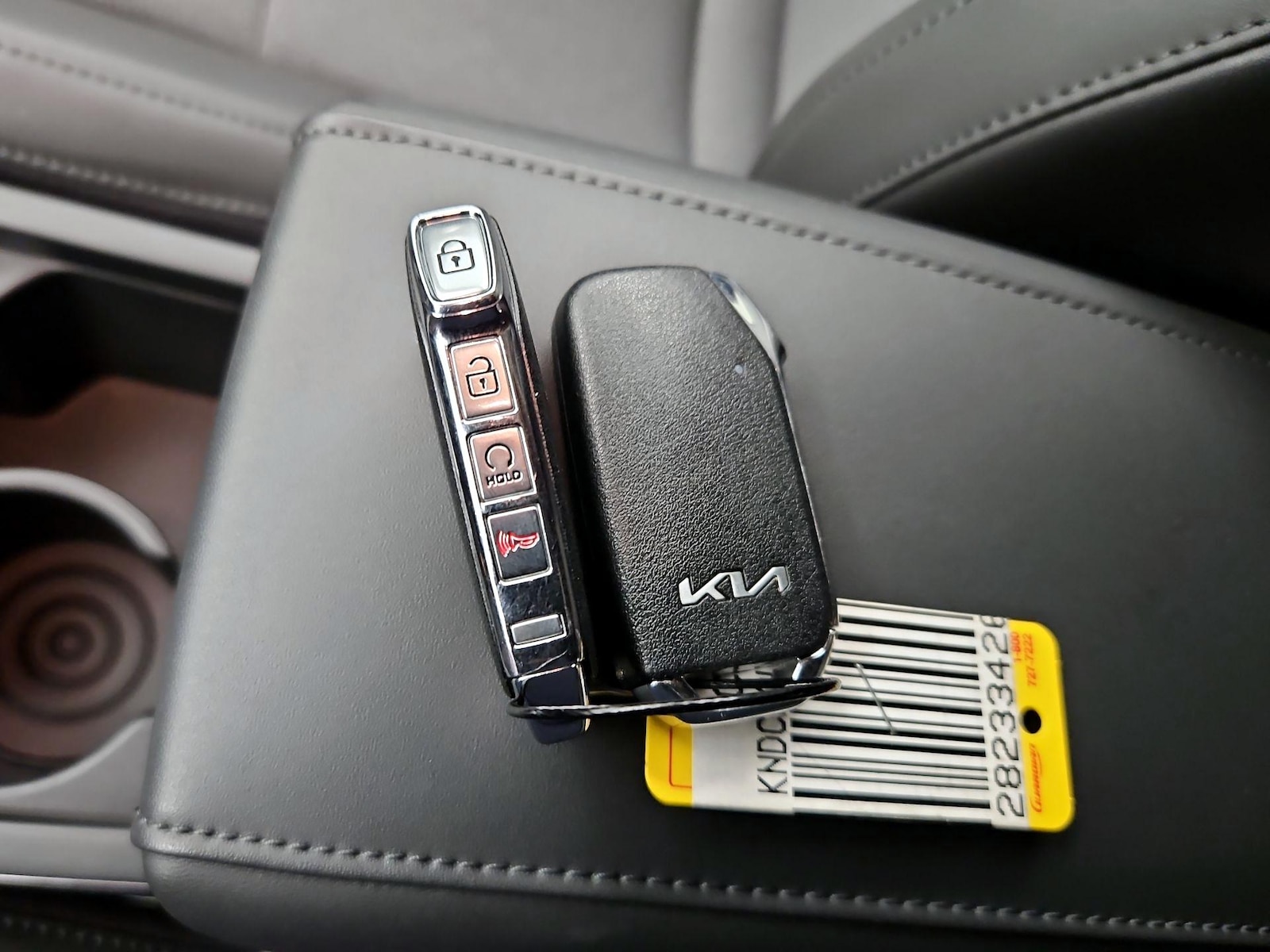 2024 Kia Niro EX - Photo 24
