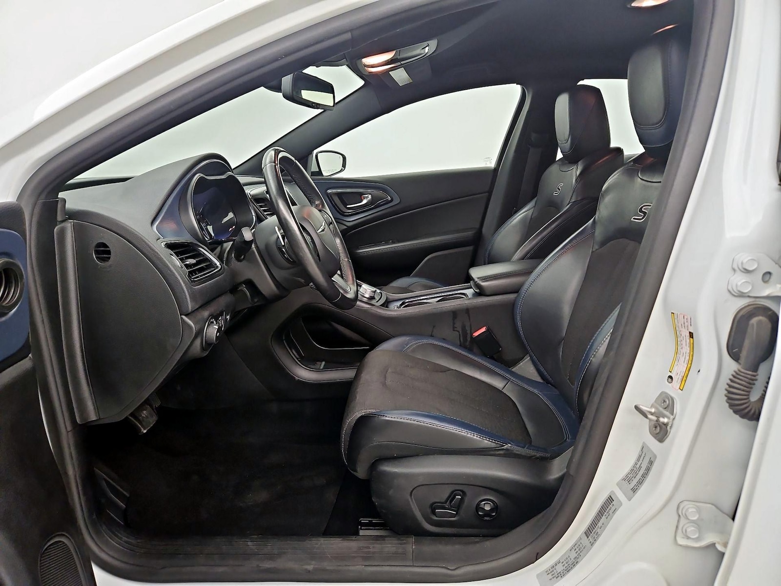 Power Seat(s) & Side Airbags