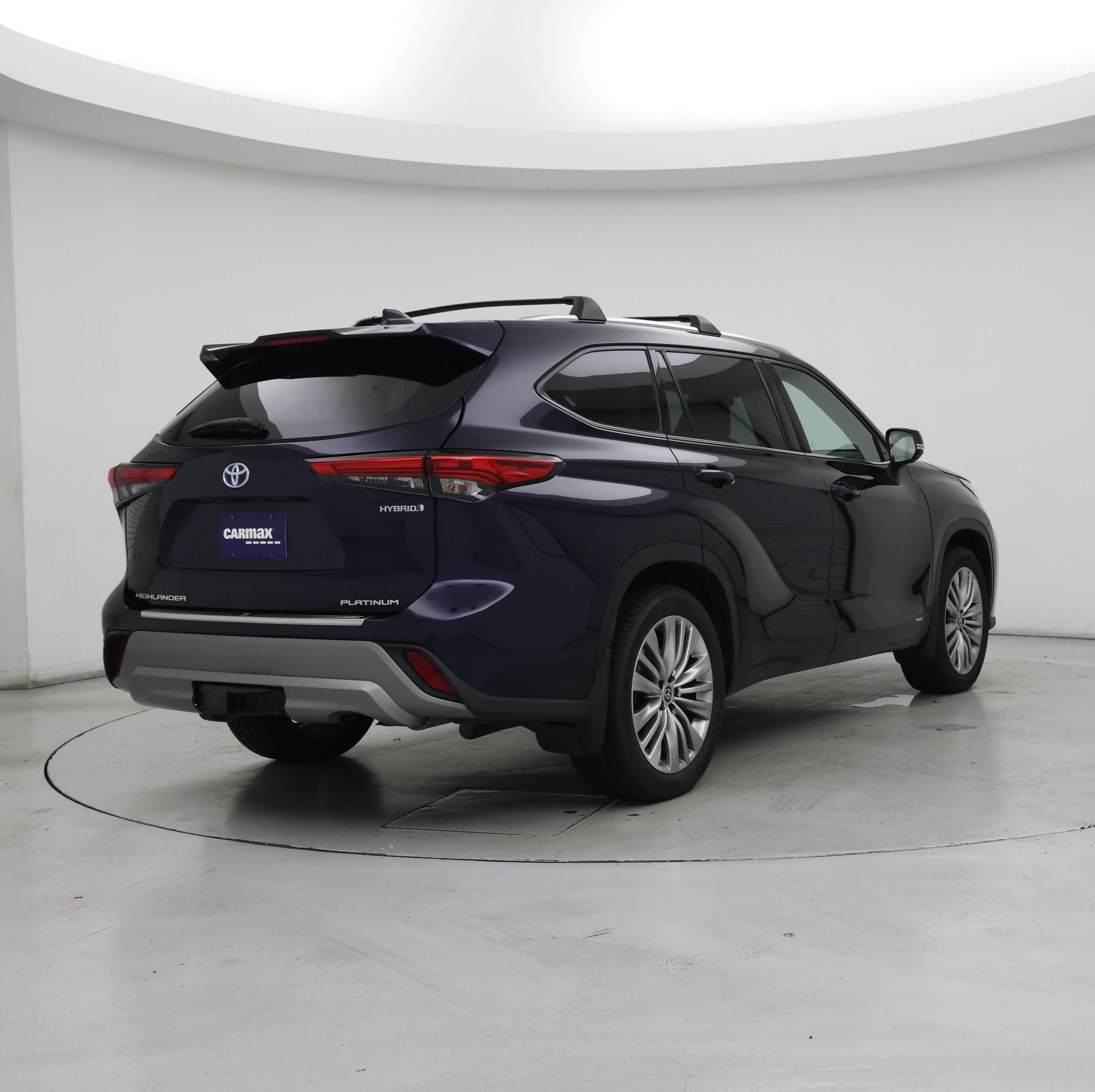 Thumbnail: 2022 Toyota Highlander - 8