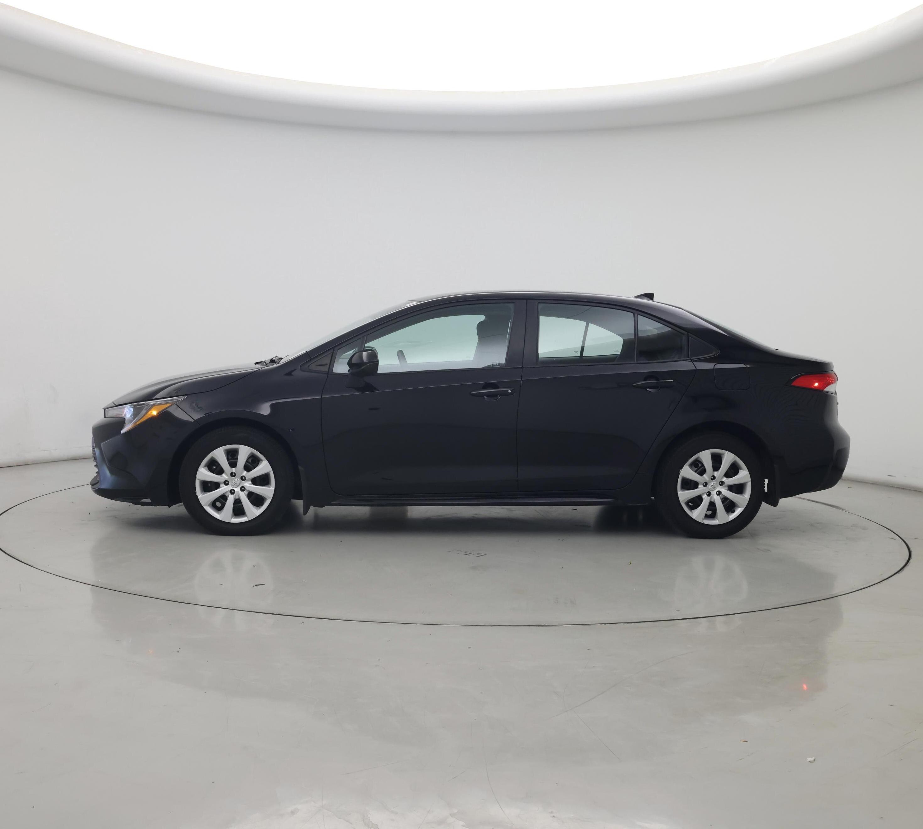 Thumbnail: 2025 Toyota Corolla - 3