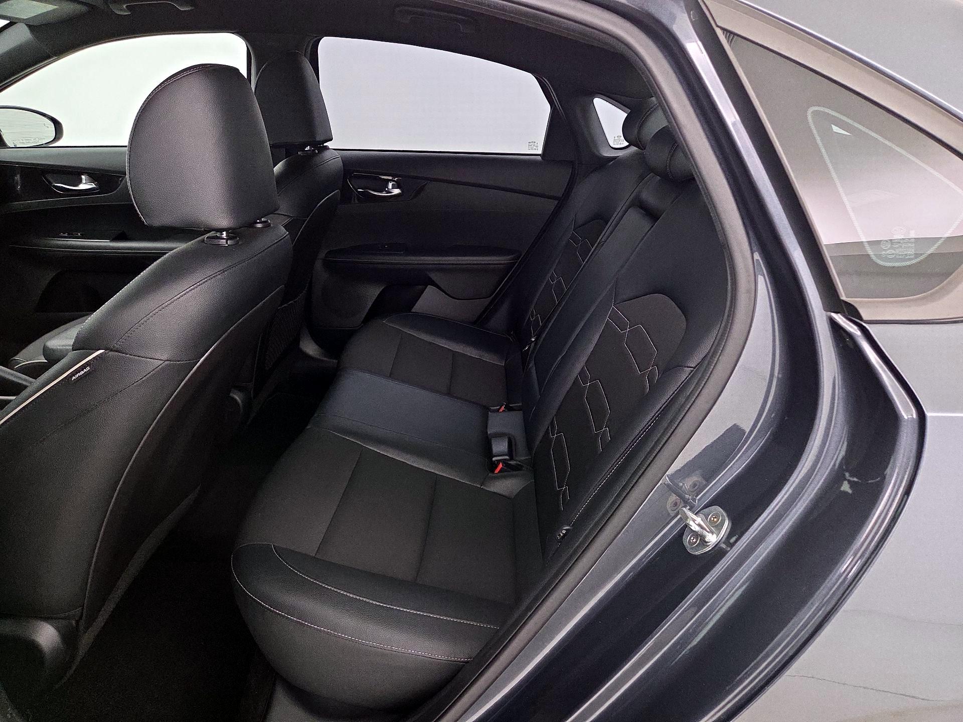 Thumbnail: 2021 Kia Forte - 19