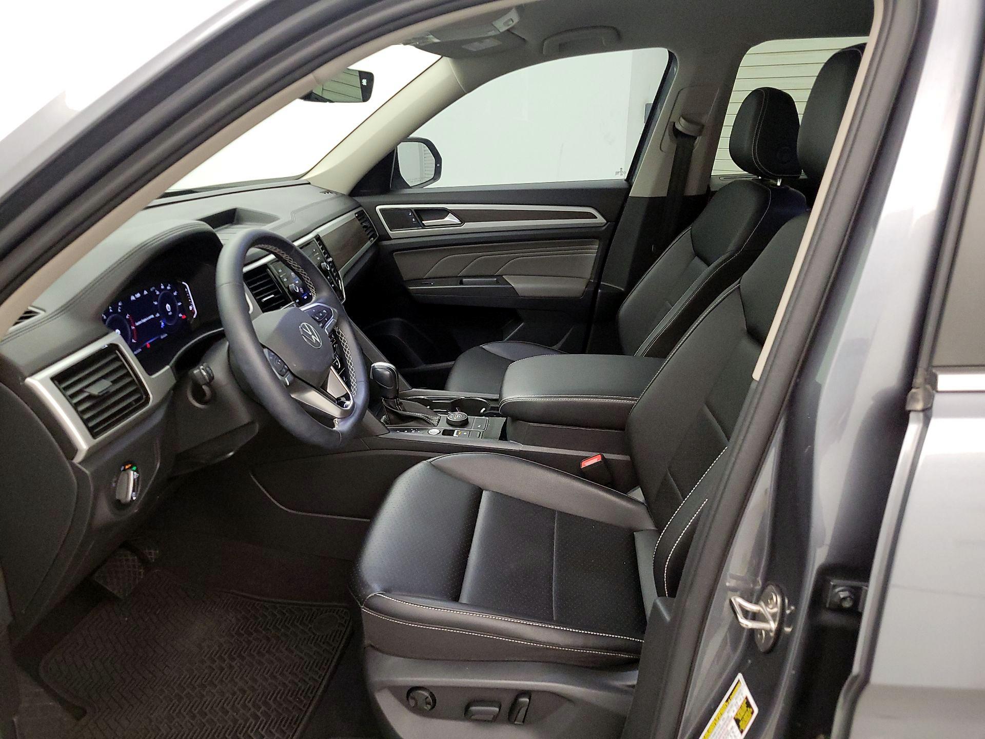 Thumbnail: 2022 Volkswagen Atlas - 11