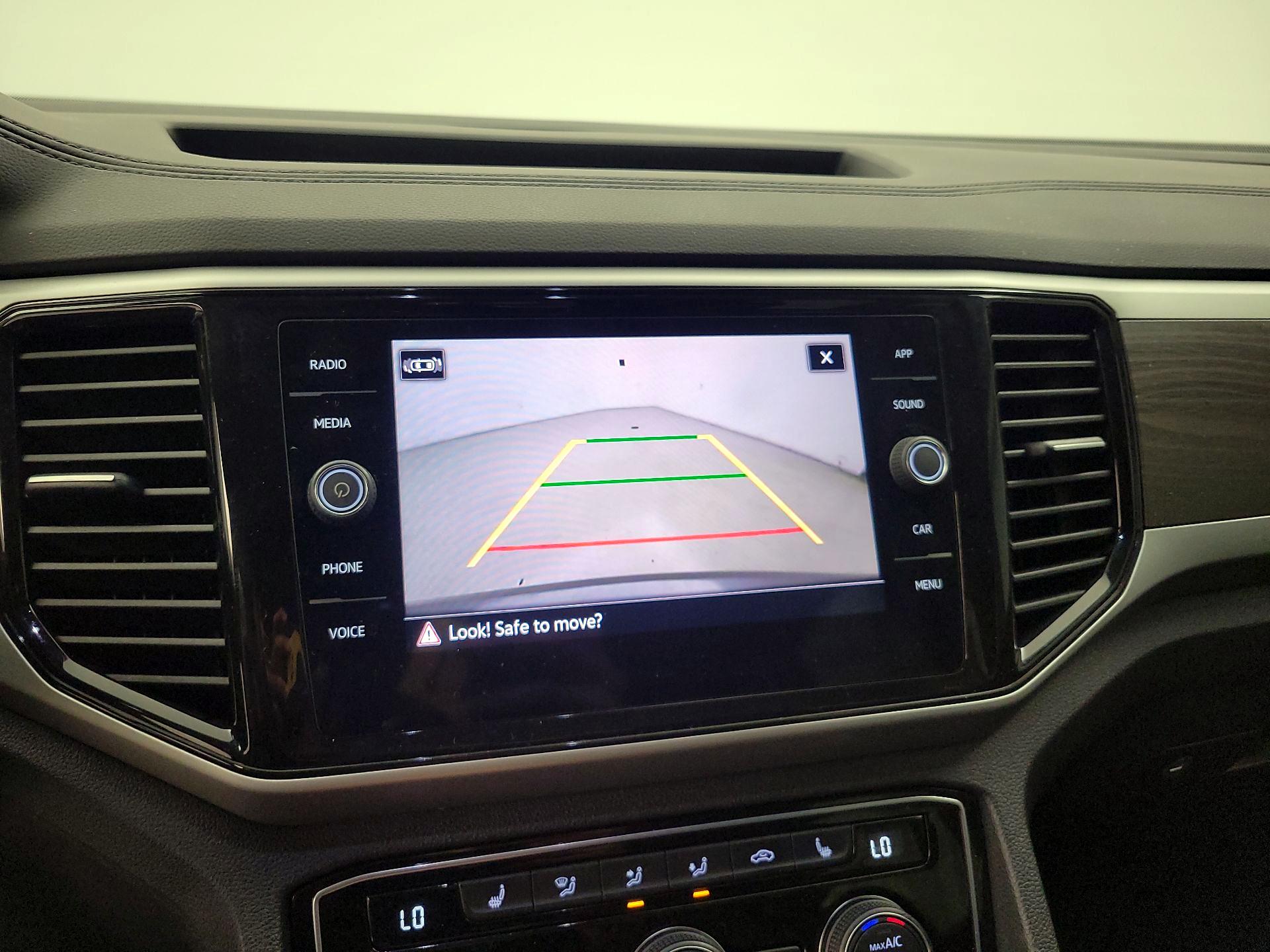 Thumbnail: 2022 Volkswagen Atlas - 14