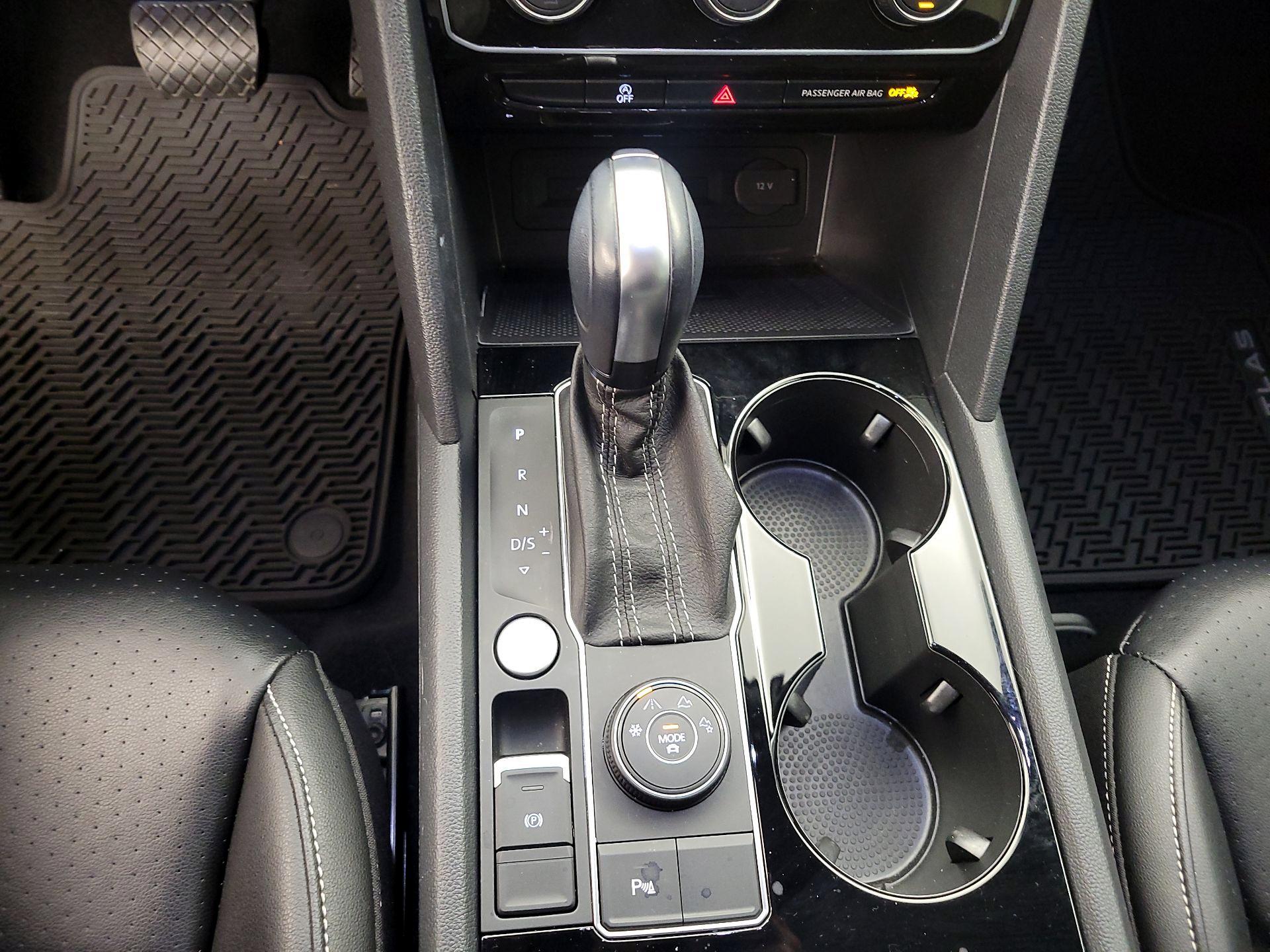 Thumbnail: 2022 Volkswagen Atlas - 17