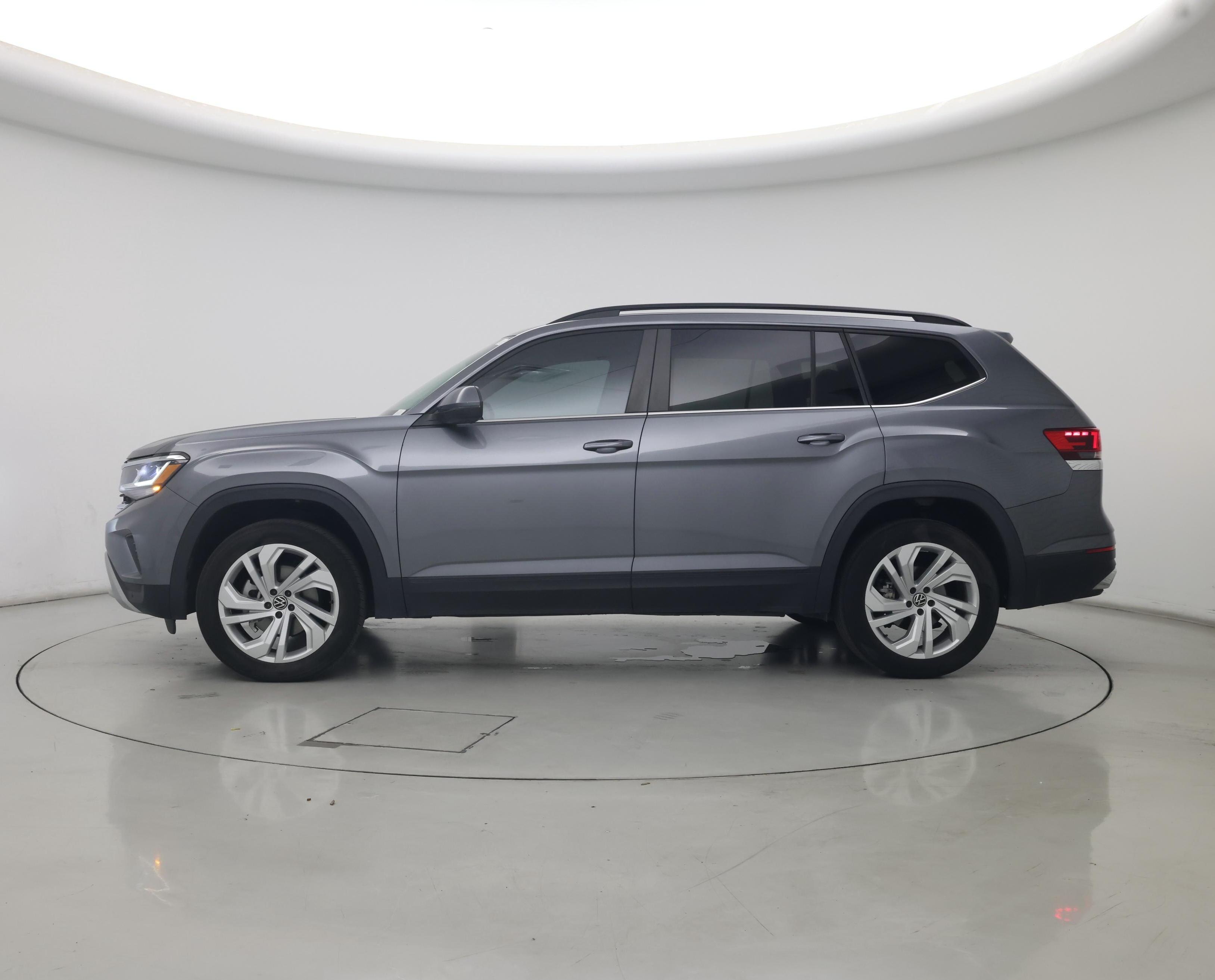 Thumbnail: 2022 Volkswagen Atlas - 3