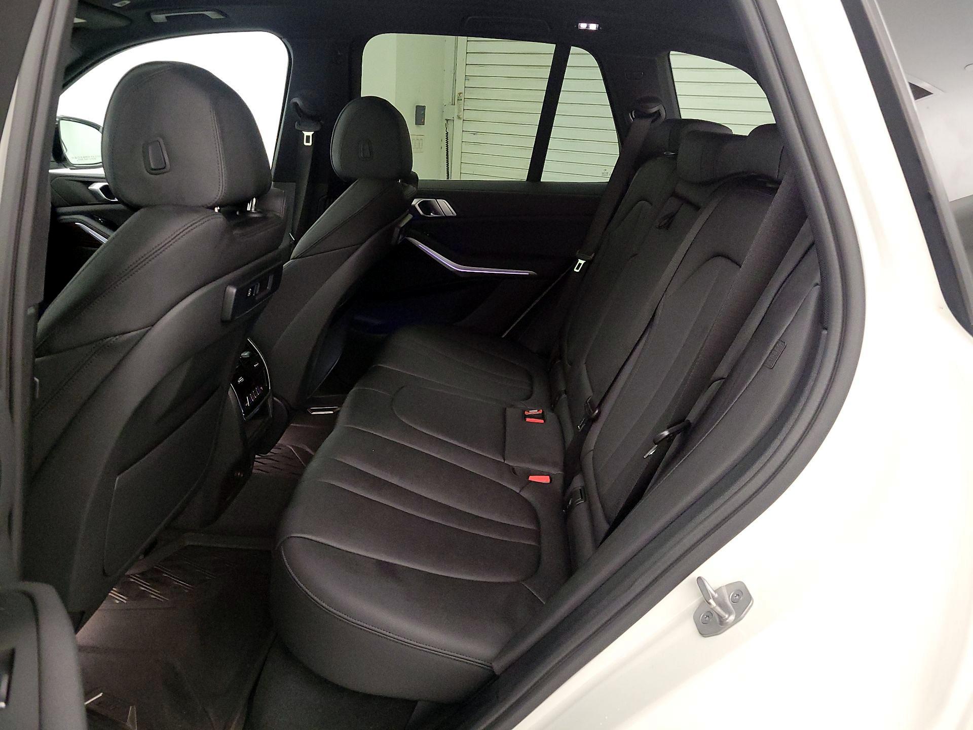 Thumbnail: 2021 BMW X5 - 20