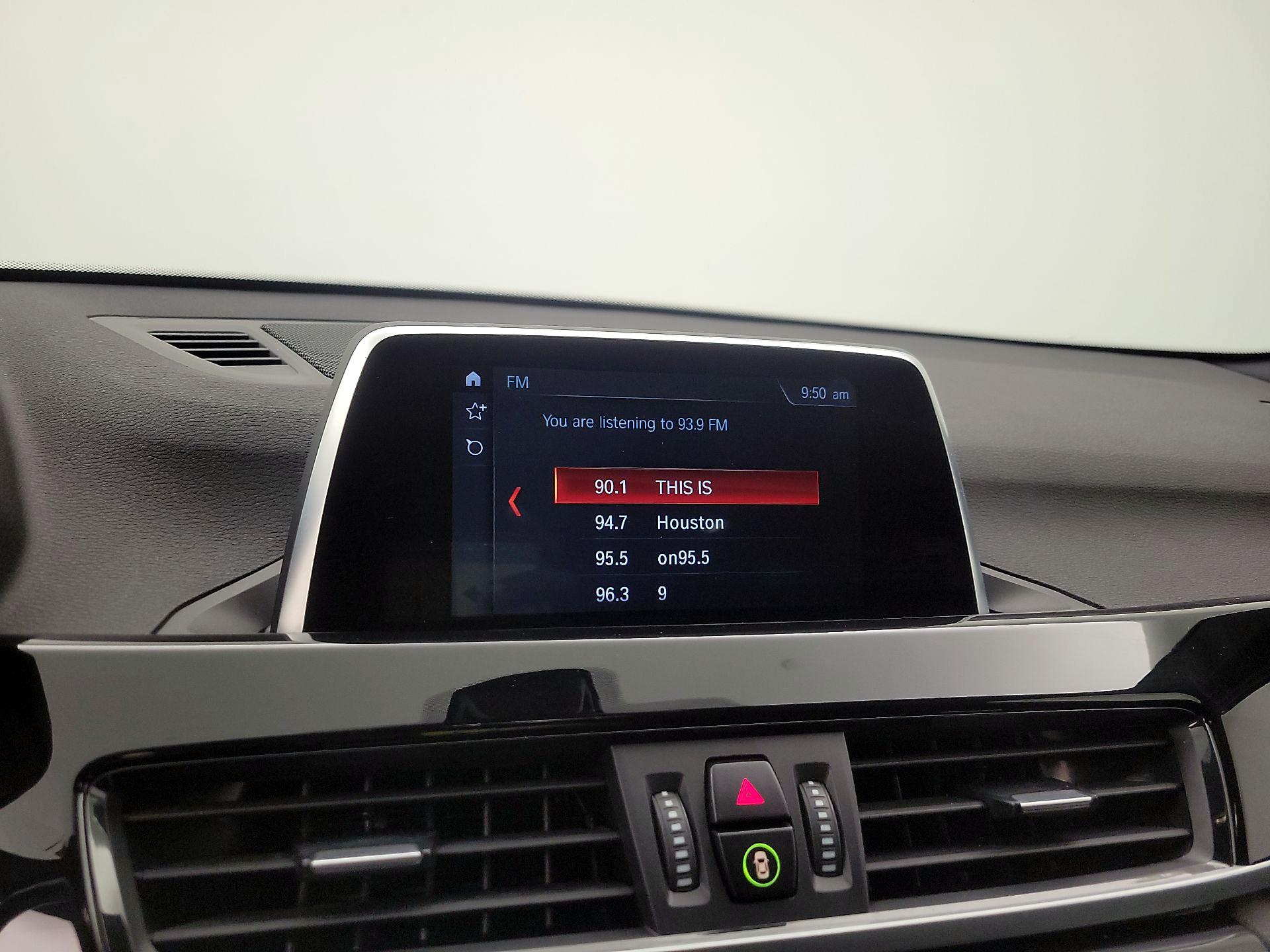 Thumbnail: 2019 BMW X1 - 16