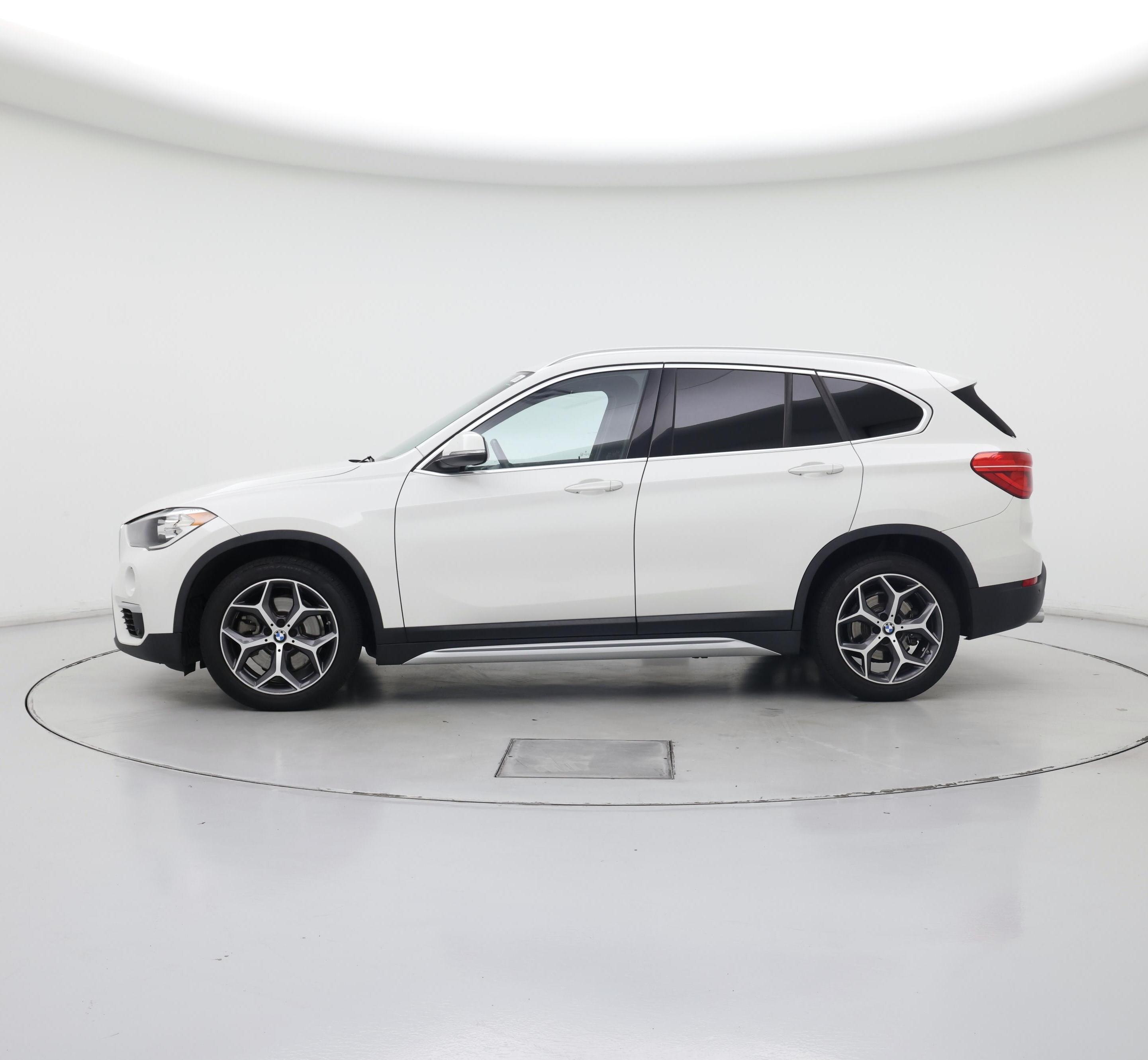 Thumbnail: 2019 BMW X1 - 3