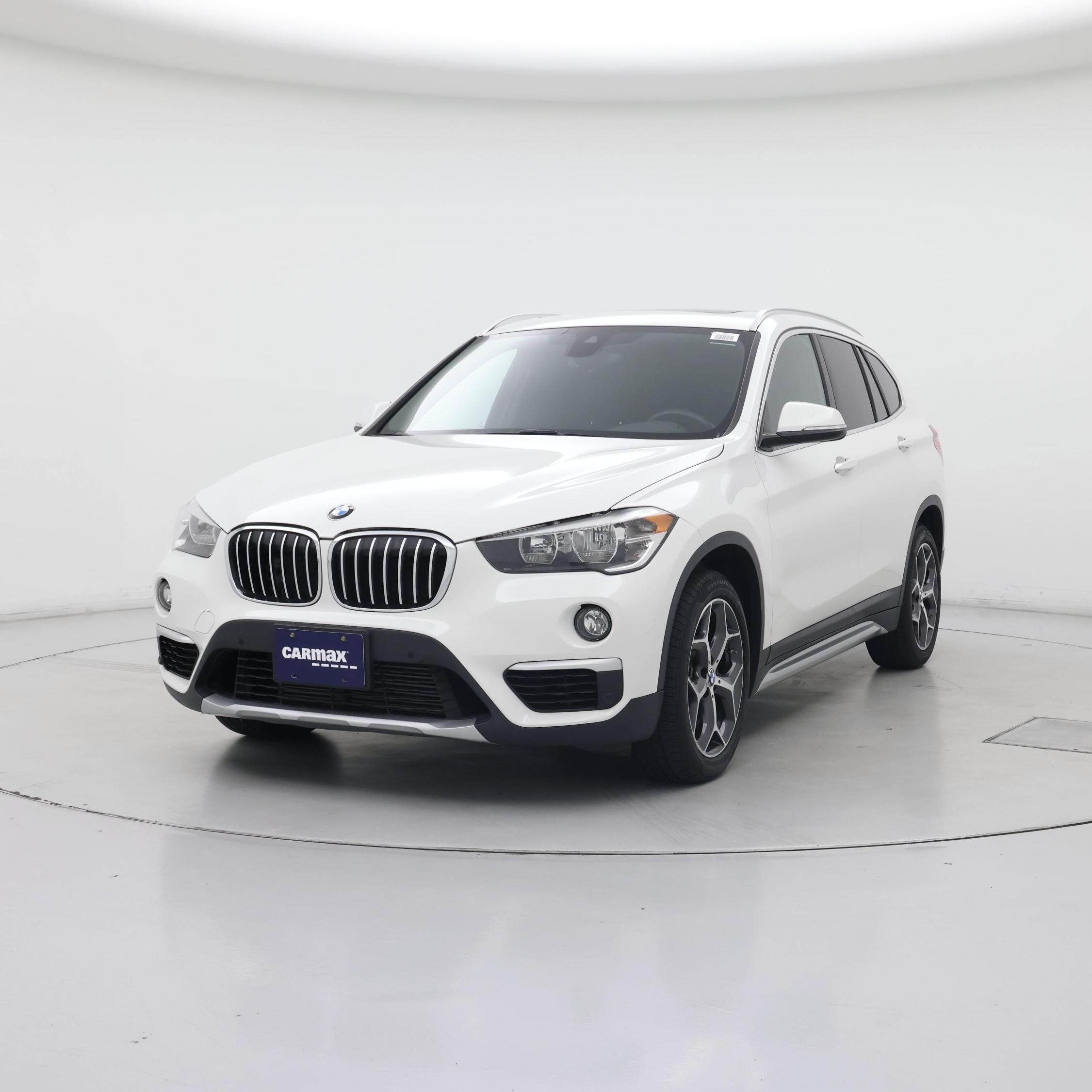 Thumbnail: 2019 BMW X1 - 4