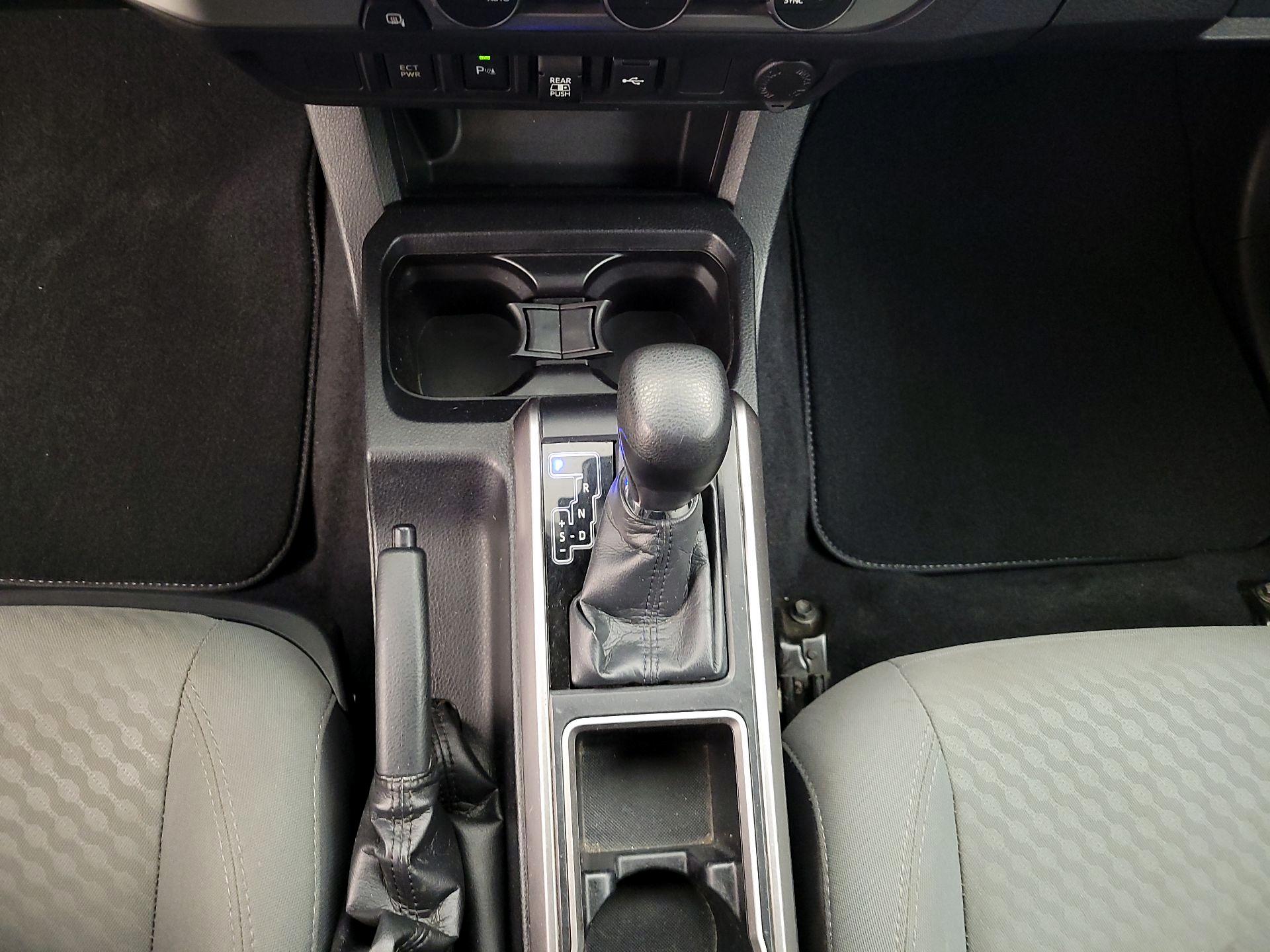 Thumbnail: 2021 Toyota Tacoma - 17