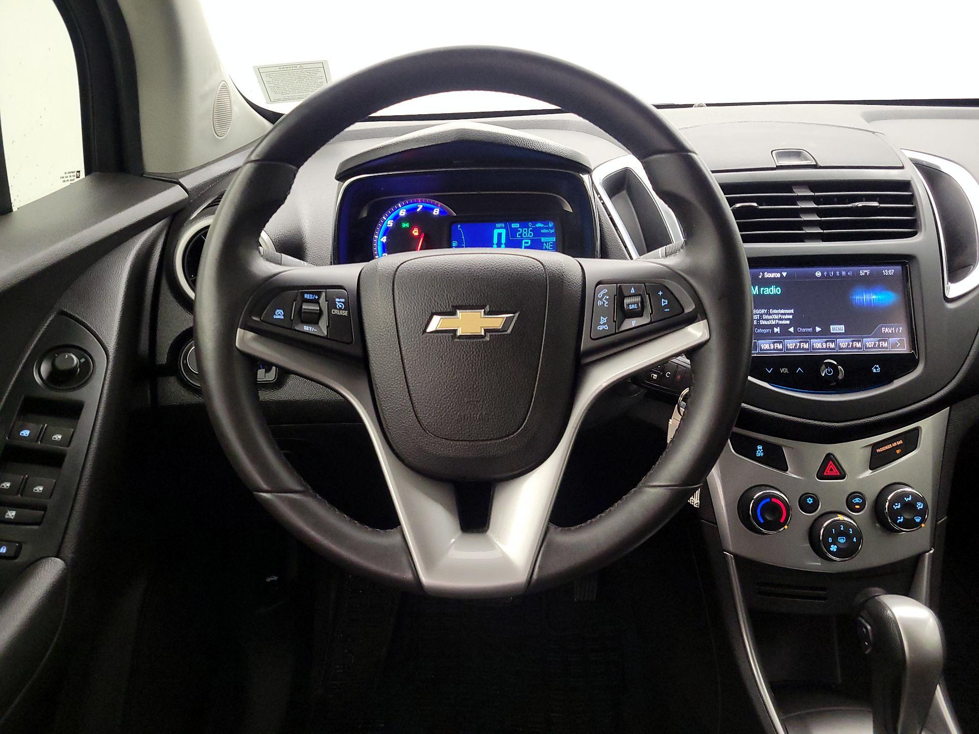 Thumbnail: 2016 Chevrolet Trax - 10