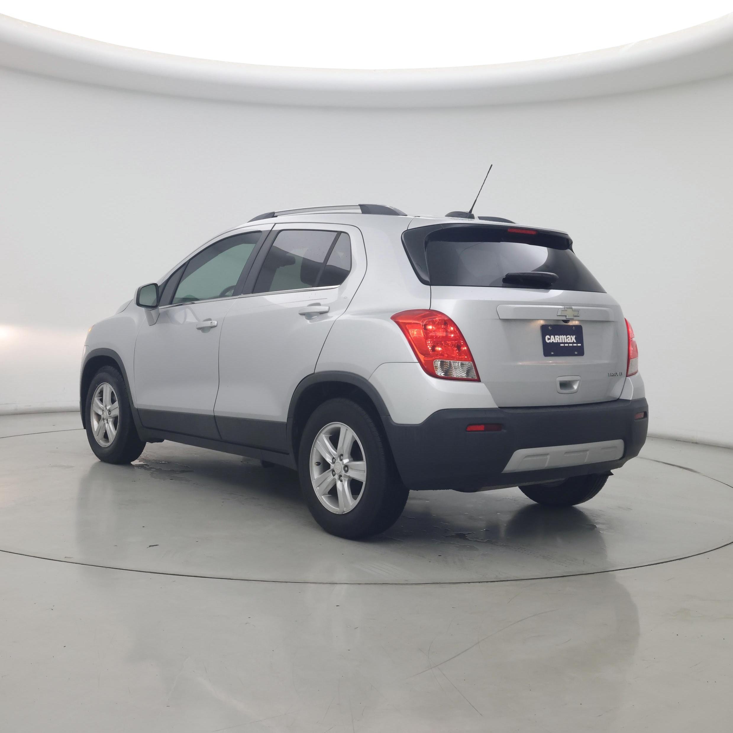 Thumbnail: 2016 Chevrolet Trax - 2