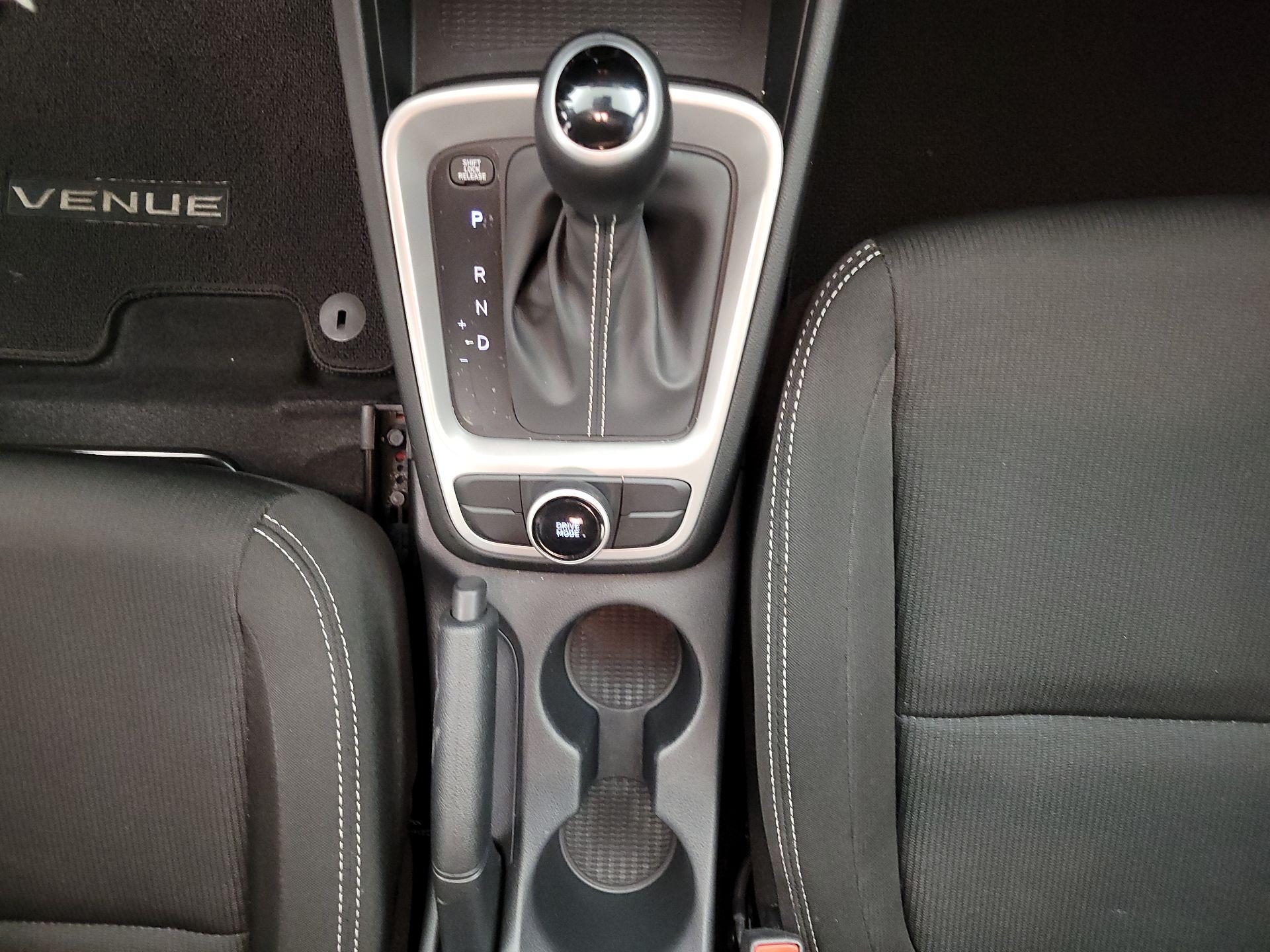 Thumbnail: 2023 Hyundai Venue - 17