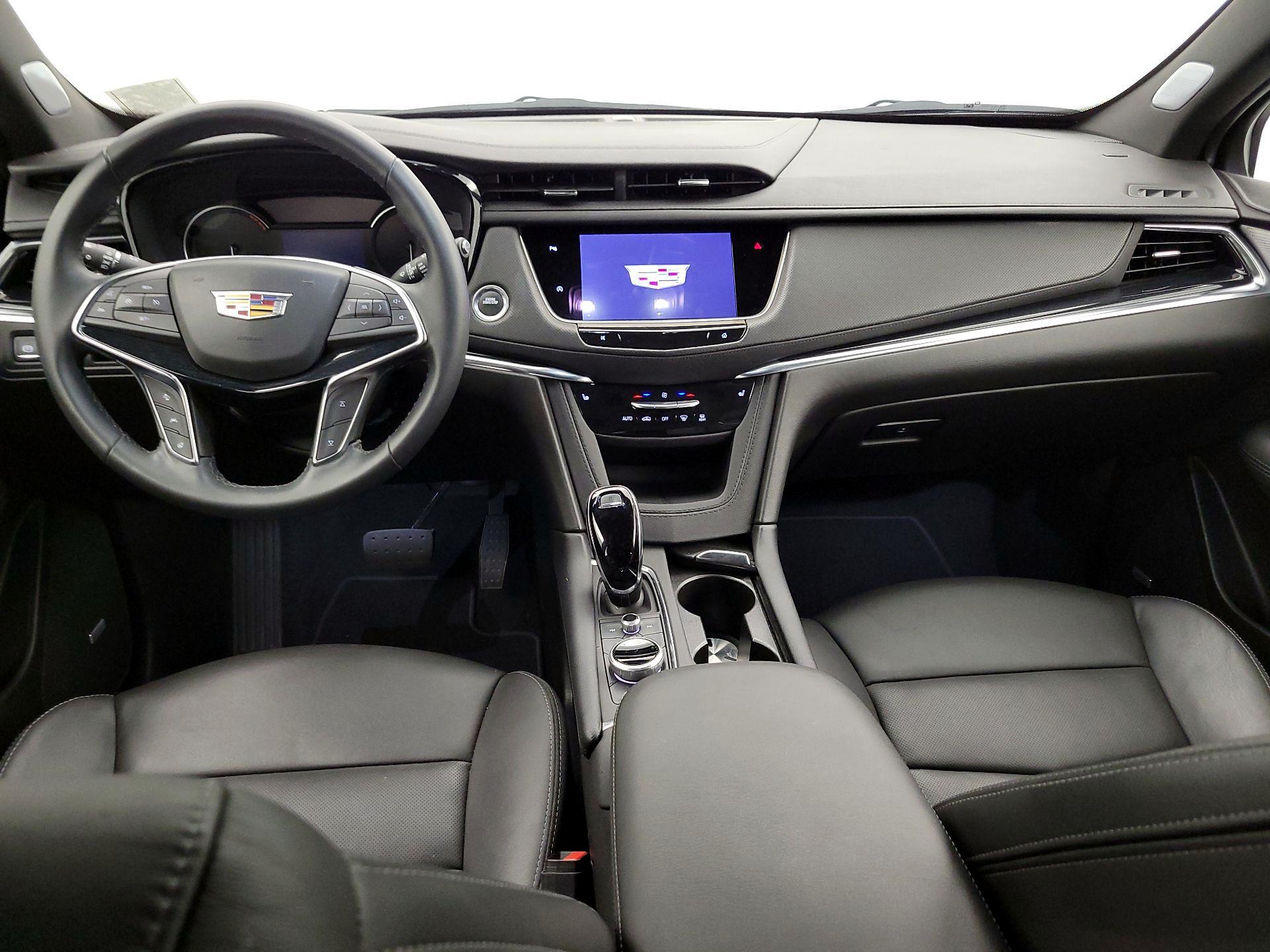 Thumbnail: 2025 Cadillac XT5 - 9