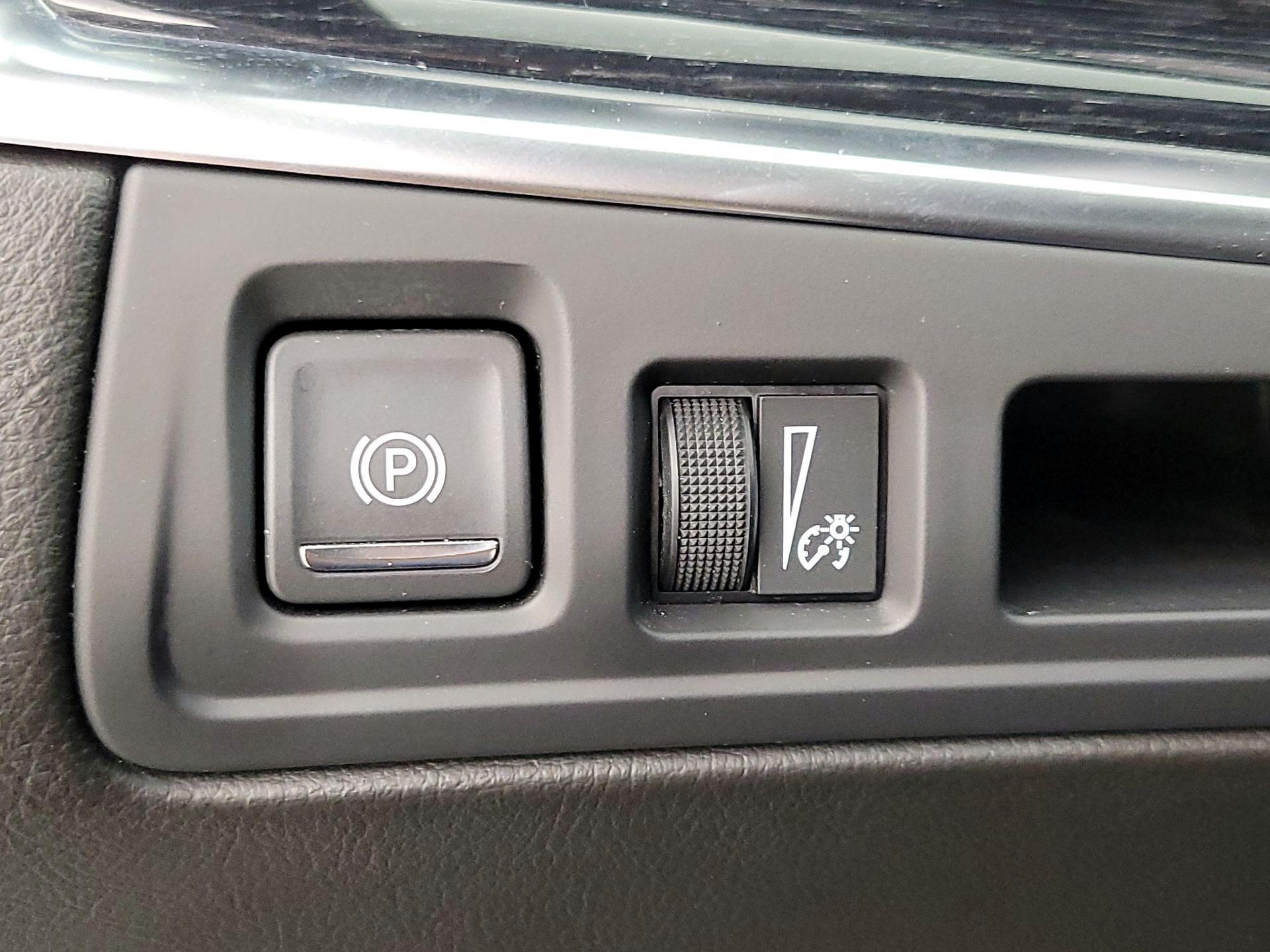 Thumbnail: 2025 Cadillac XT5 - 13